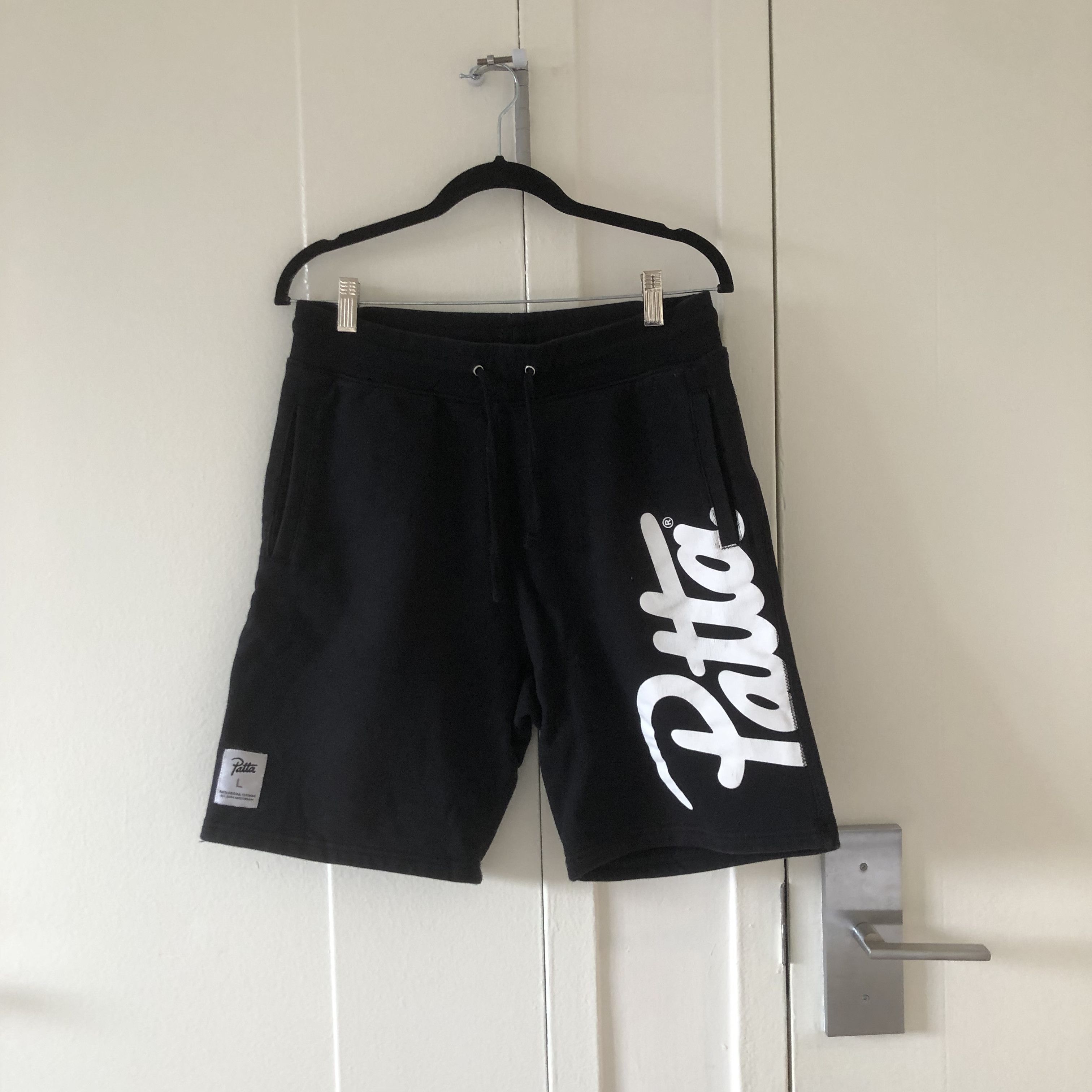 Patta Patta Logo Shorts Size US 33 - 1 Thumbnail