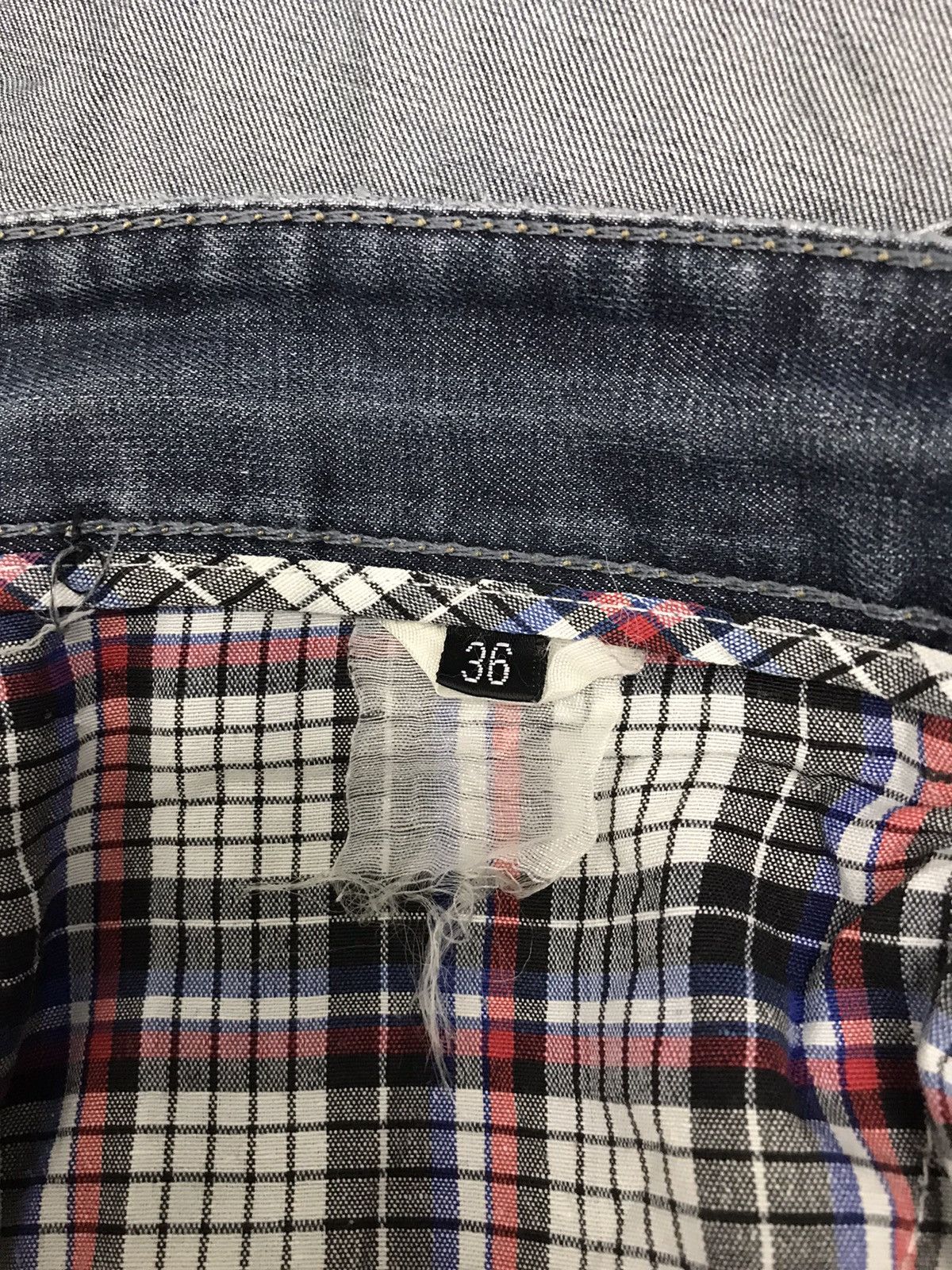Armani Vintage Armani Jeans Distressed Denim Jeans 34 36 Indigo Size US 34 / EU 50 - 11 Thumbnail