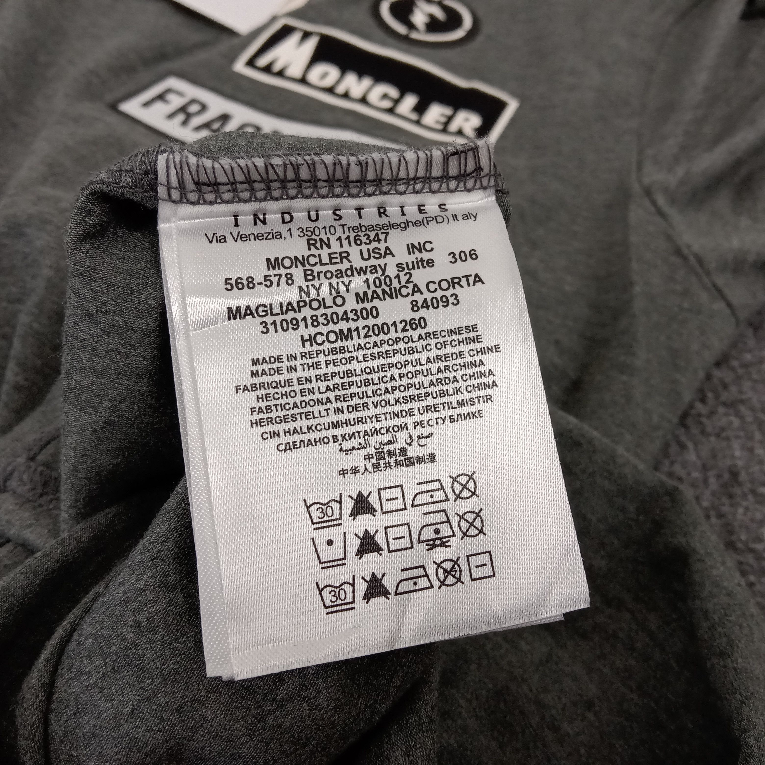 Other Italian Designer Brand Back Stage Design Tshirt Size US M / EU 48-50 / 2 - 11 Thumbnail