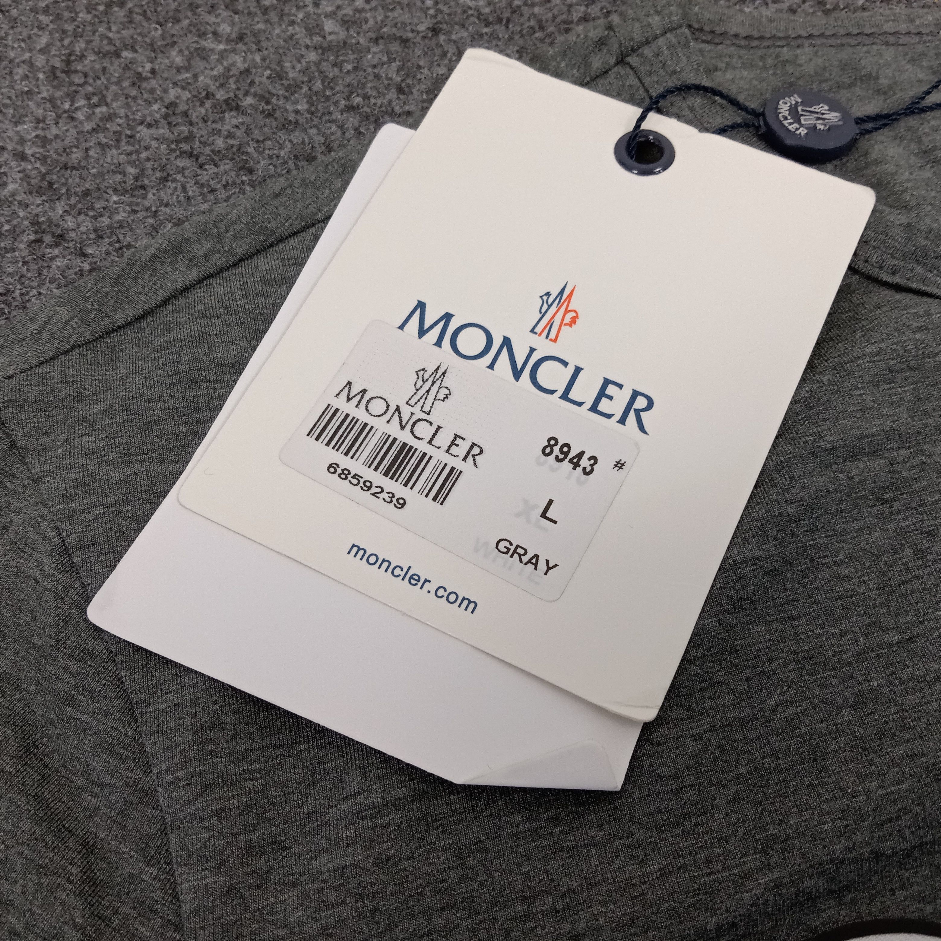 Other Italian Designer Brand Back Stage Design Tshirt Size US M / EU 48-50 / 2 - 8 Thumbnail