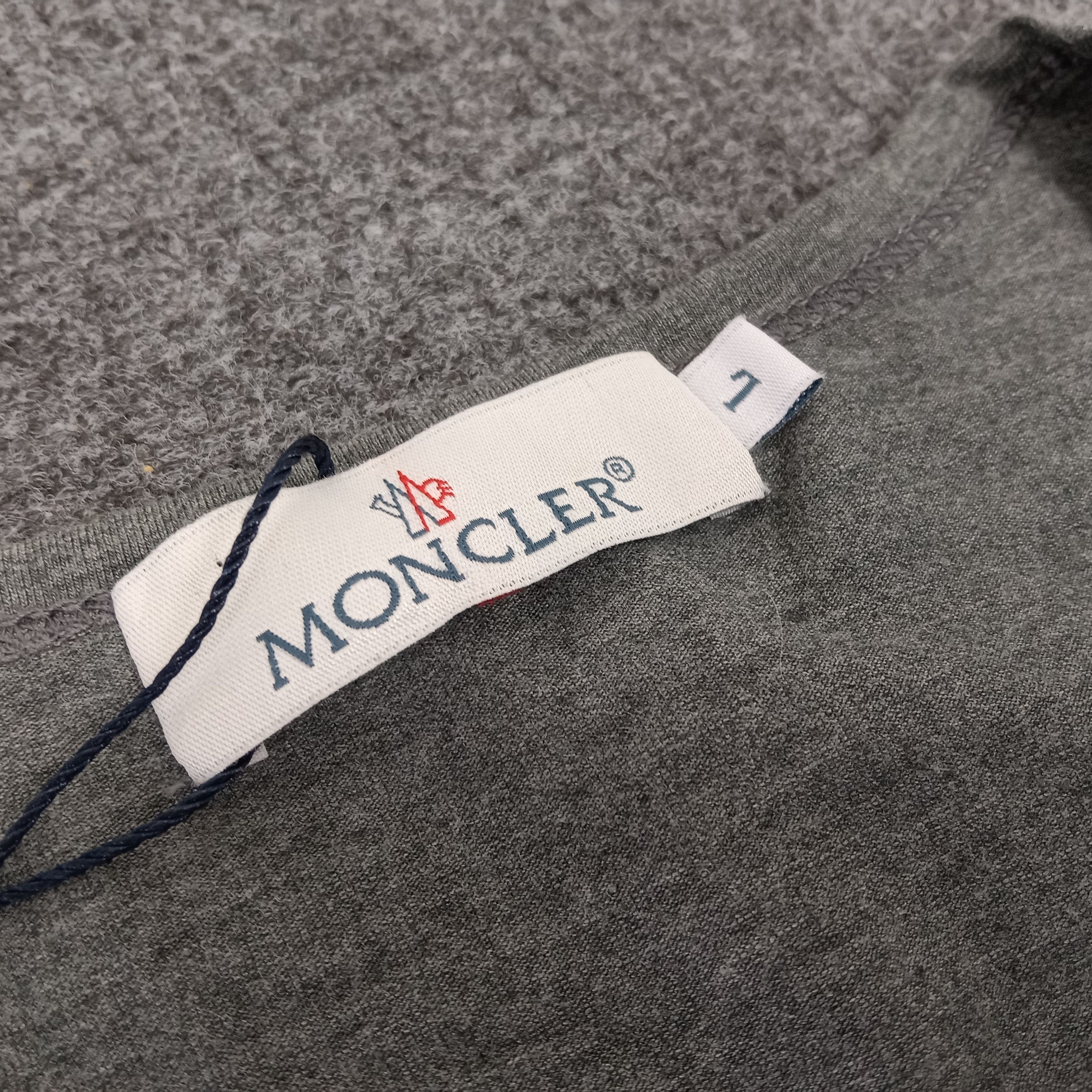 Other Italian Designer Brand Back Stage Design Tshirt Size US M / EU 48-50 / 2 - 7 Thumbnail