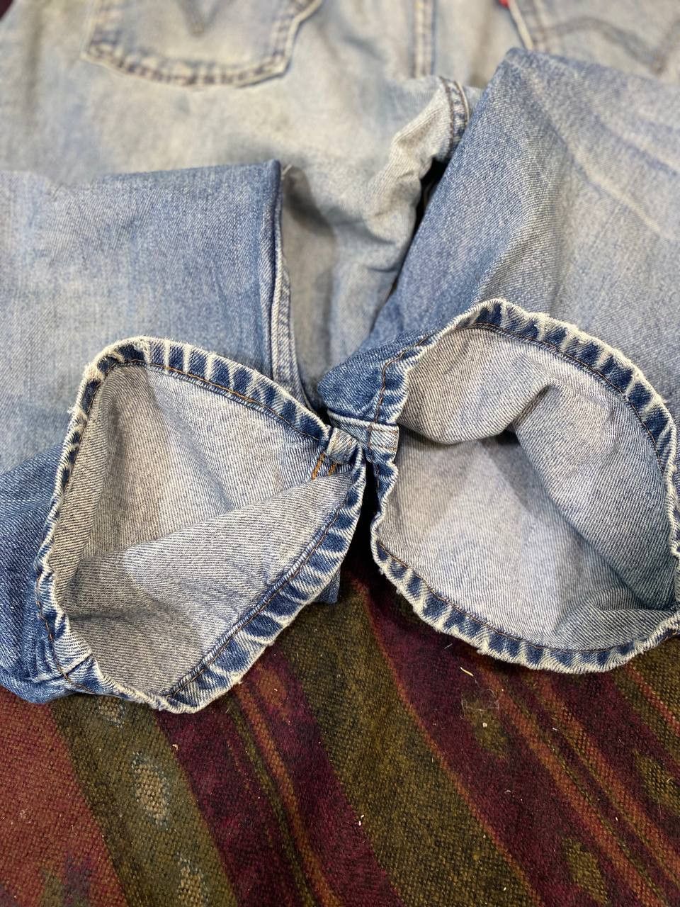 Levi's levis 505 straight fit lightwash distressed denim Size US 37 - 7 Thumbnail