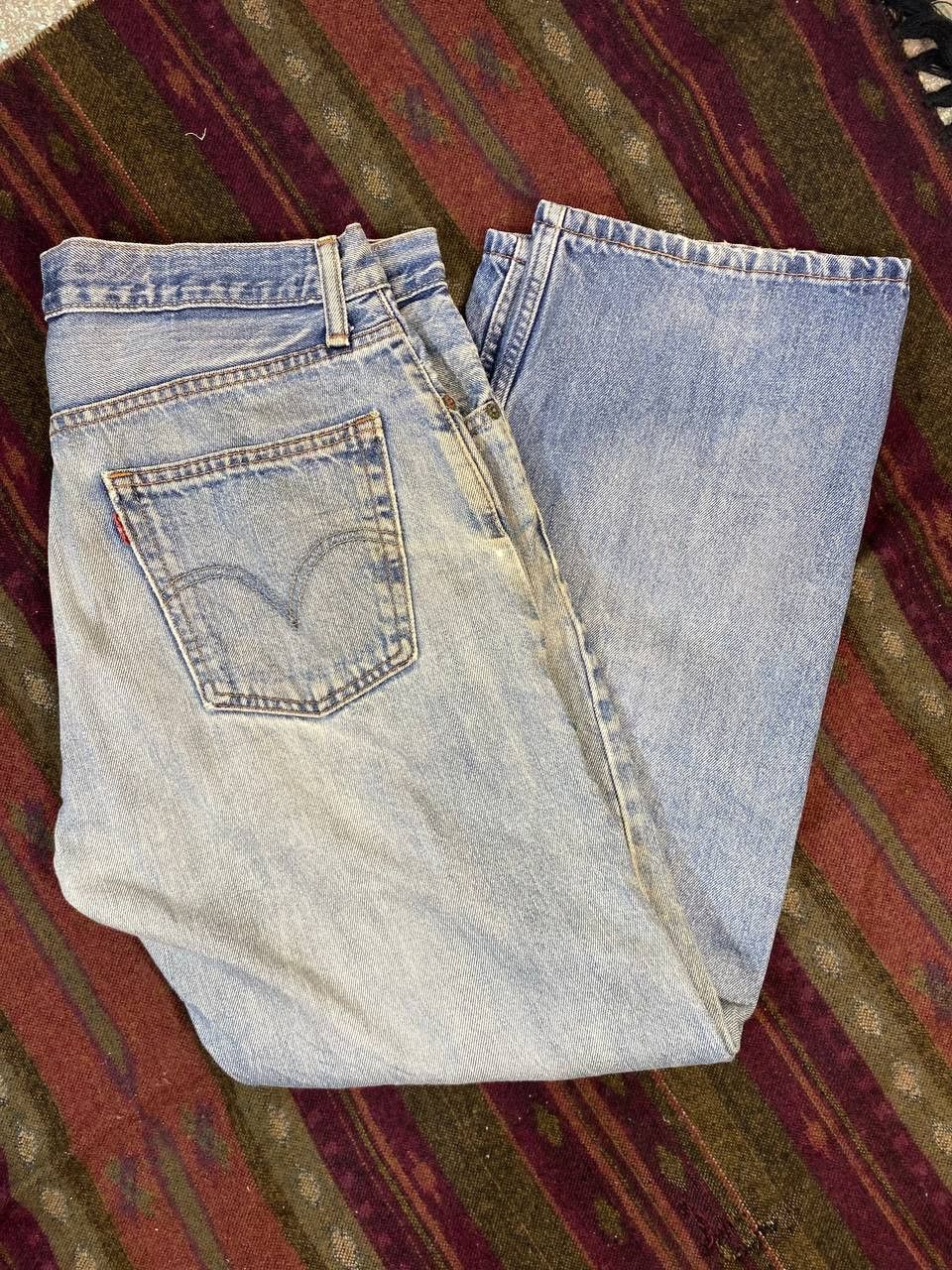 Levi's levis 505 straight fit lightwash distressed denim Size US 37 - 3 Thumbnail