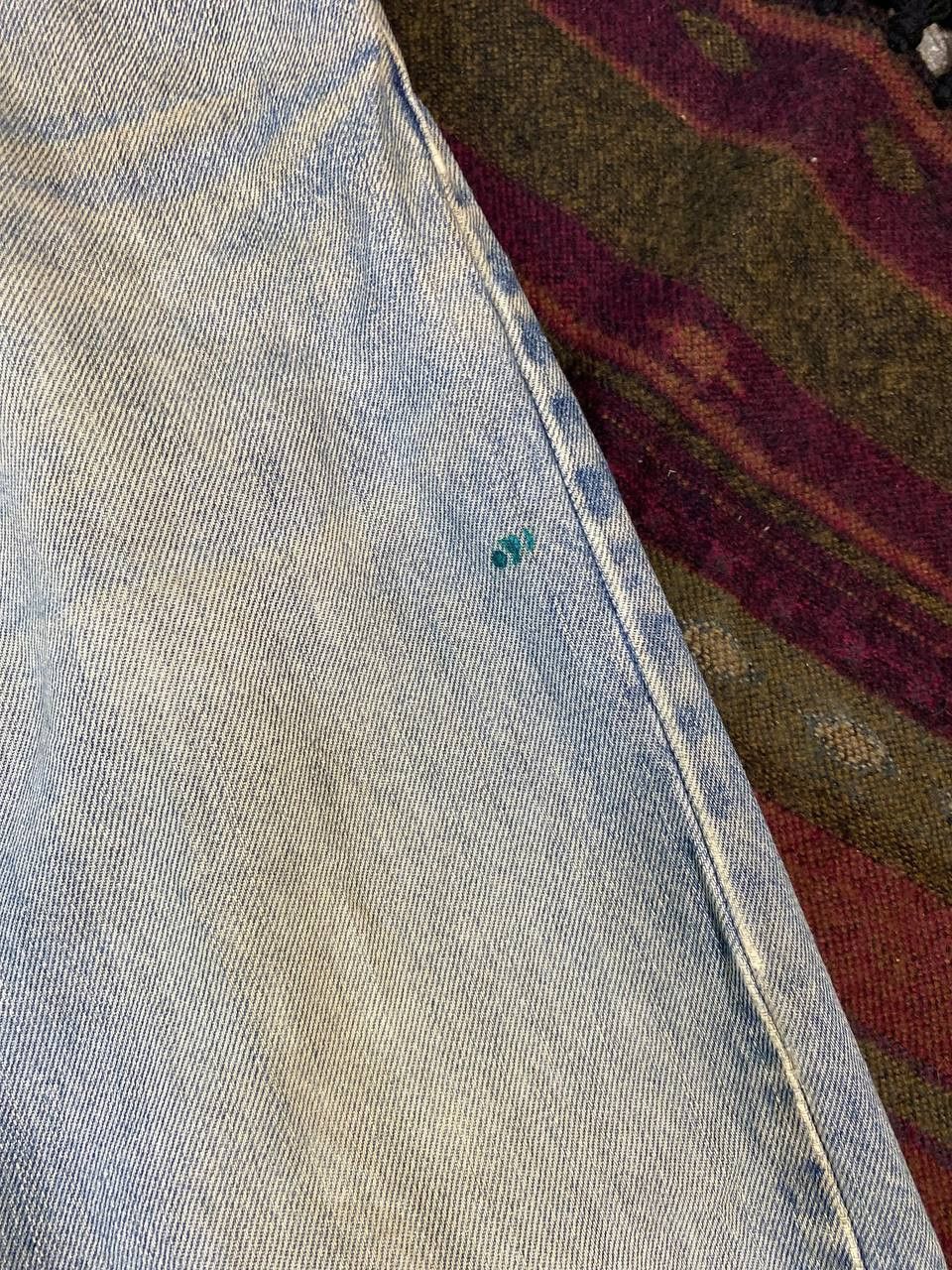 Levi's levis 505 straight fit lightwash distressed denim Size US 37 - 9 Thumbnail