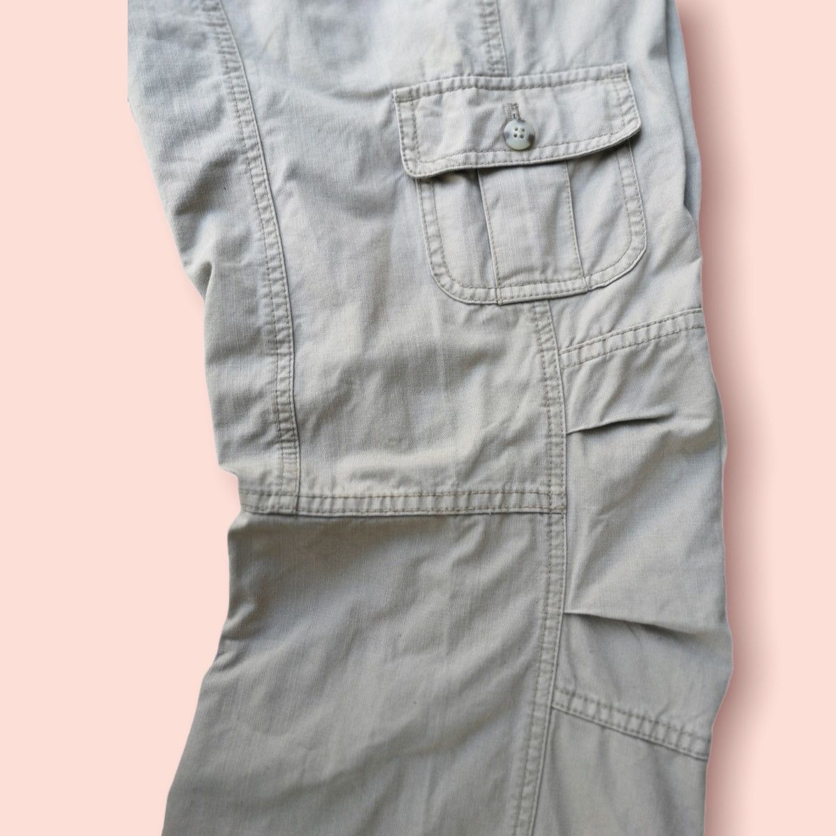 Jun Takahashi × Uniqlo × Urban Outfitters UNIQLO 3 QUATER DOUBLE KNEE LOW RISE FLAIR CUT Size US 31 - 2 Thumbnail