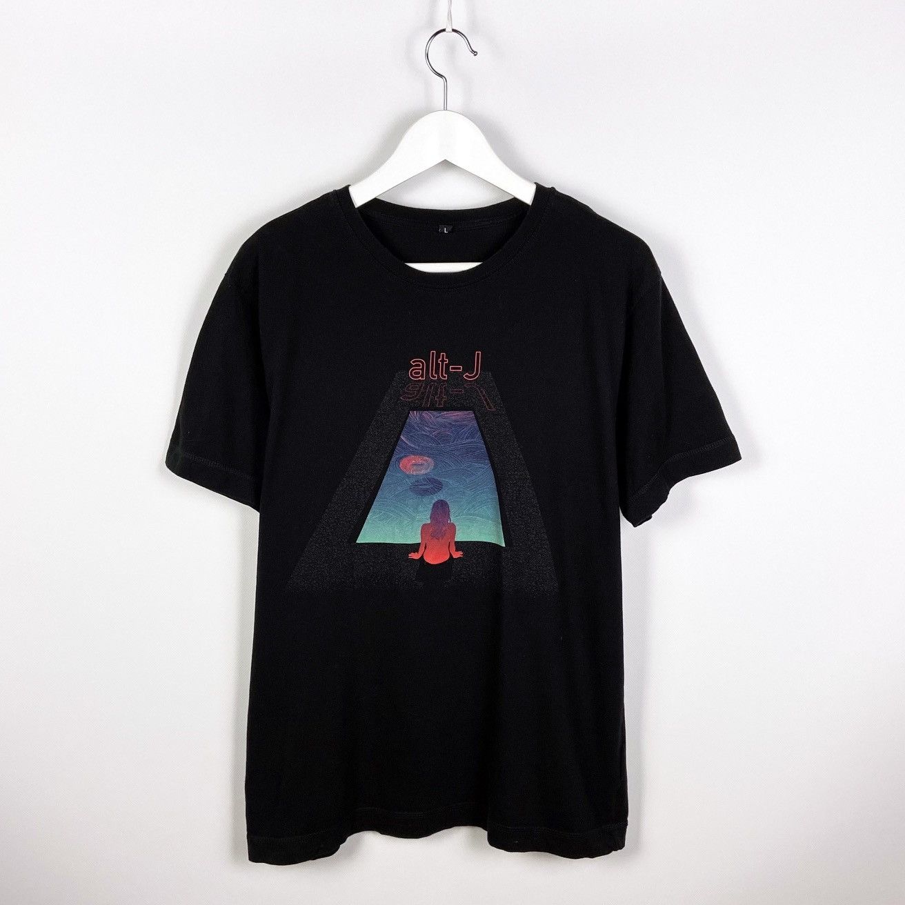 Band Tees Alt-J 2018 Great Britain Tour 2018 Band Tee Indie rock Size US L / EU 52-54 / 3 - 1 Thumbnail