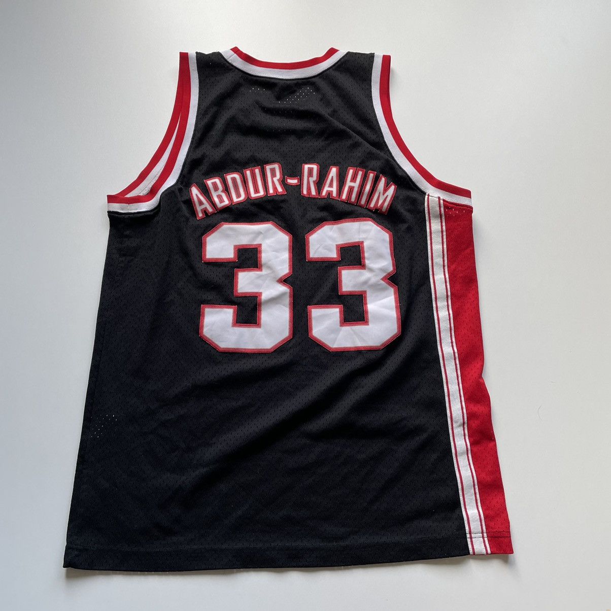 NBA Vintage 90s Nike Portland trail blazers Abdul-Rahim jersey Size US M / EU 48-50 / 2 - 2 Thumbnail