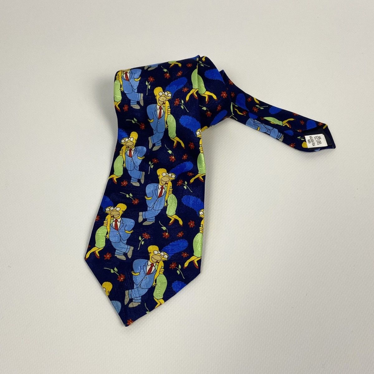 Other Vintage 90’s The Simpsons Homer & Marge Hugs tie Humor Fun Size ONE SIZE - 1 Thumbnail