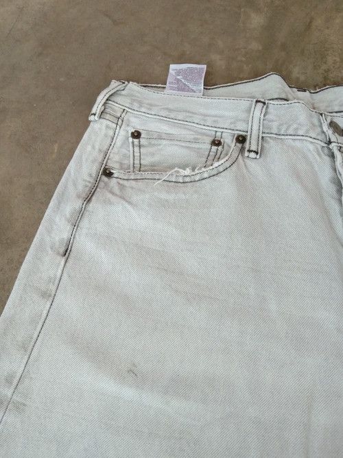 Levi's Vintage Levi's 501 Grey Distressed Jeans 33x31 Size US 33 - 7 Thumbnail