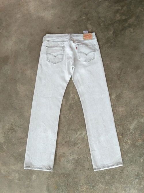 Levi's Vintage Levi's 501 Grey Distressed Jeans 33x31 Size US 33 - 2 Thumbnail