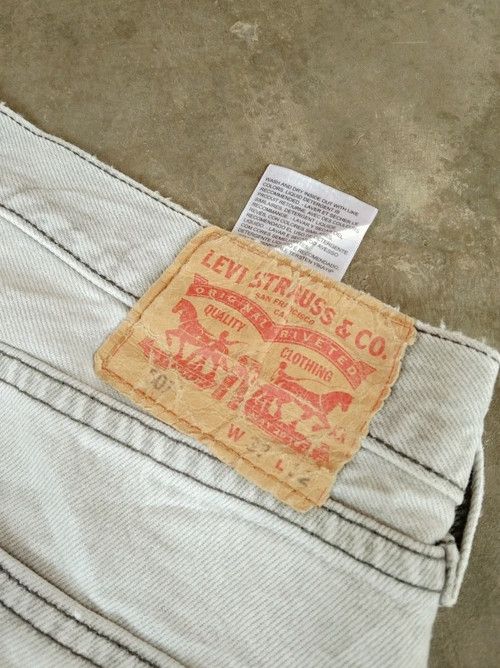 Levi's Vintage Levi's 501 Grey Distressed Jeans 33x31 Size US 33 - 4 Thumbnail