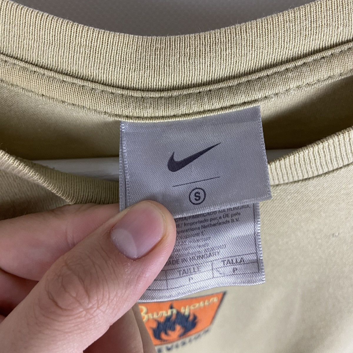 Nike Vintage 00’s Nike Burn Your Television very rare tee Size US S / EU 44-46 / 1 - 6 Thumbnail