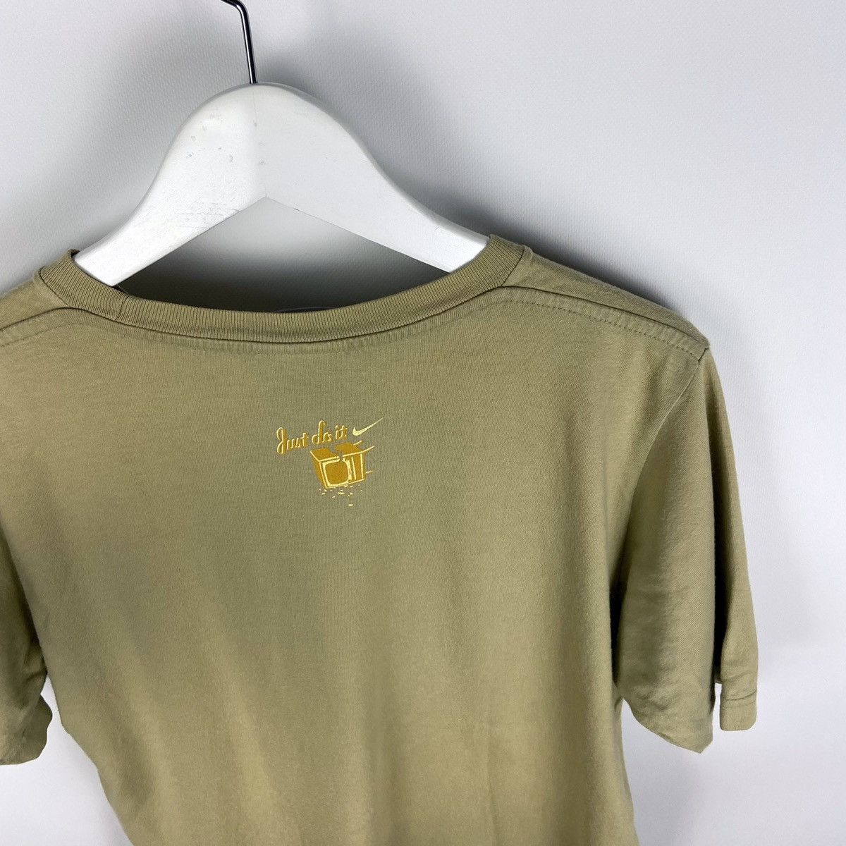Nike Vintage 00’s Nike Burn Your Television very rare tee Size US S / EU 44-46 / 1 - 2 Thumbnail