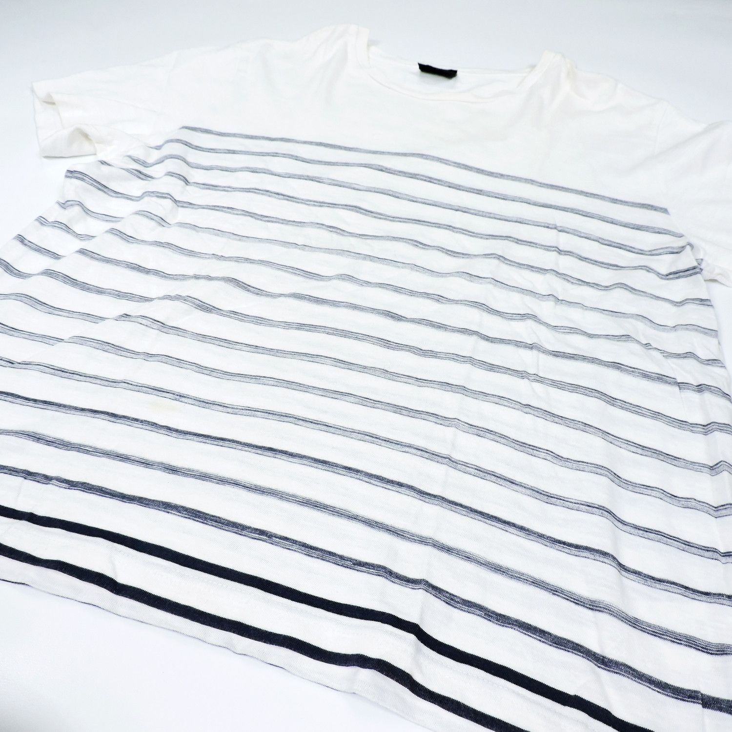 Hugo Boss HUGO BOSS STRIPED T-SHIRT Size US XL / EU 56 / 4 - 9 Thumbnail