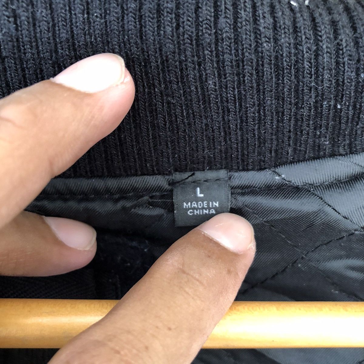 Uniqlo 🔥UNIQLO UNDERCOVER BLACK VARSITY BOMBER JACKET Size US L / EU 52-54 / 3 - 10 Thumbnail