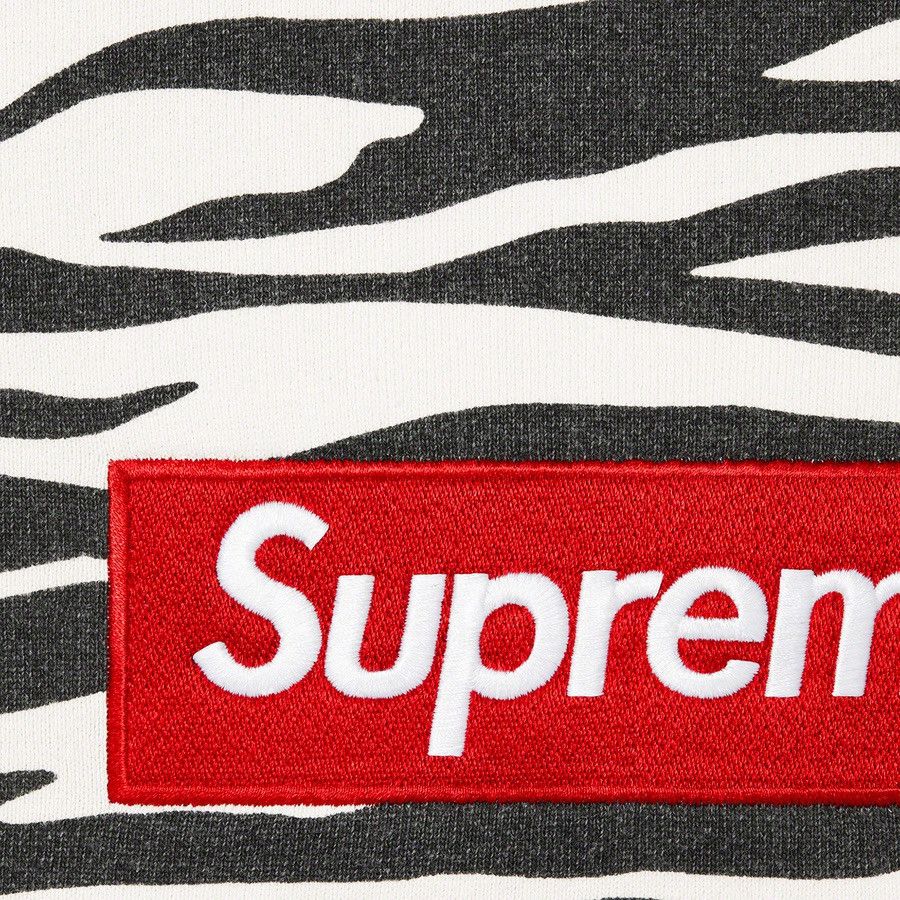 Supreme Supreme Zebra Box Logo Sweatshirt Size US XL / EU 56 / 4 - 3 Thumbnail