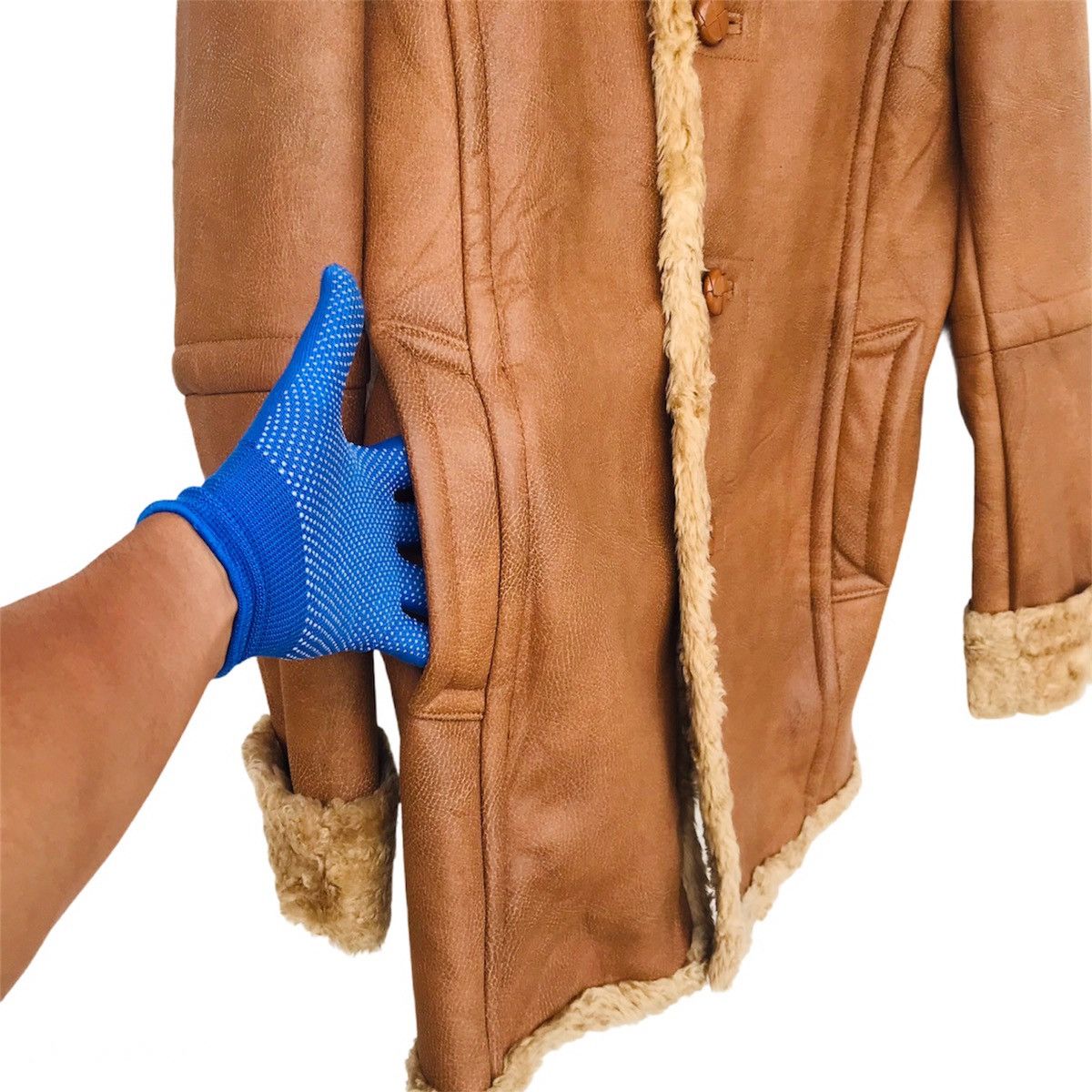 Japanese Brand Japanese brand On Board faux Sheepskin shearling lining Size US M / EU 48-50 / 2 - 5 Thumbnail