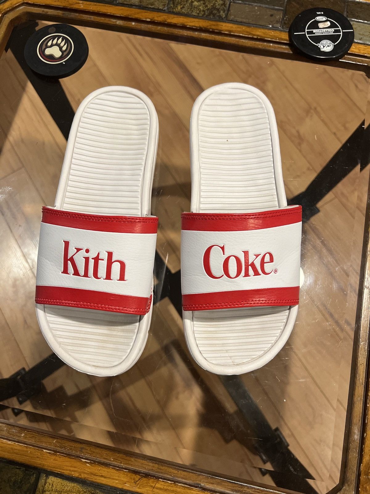 Kith Coca Cola Slides [27cm] 在庫あり Coca Cola × Kith Kith X Coca-Cola Slides - Red Sandals | Grailed