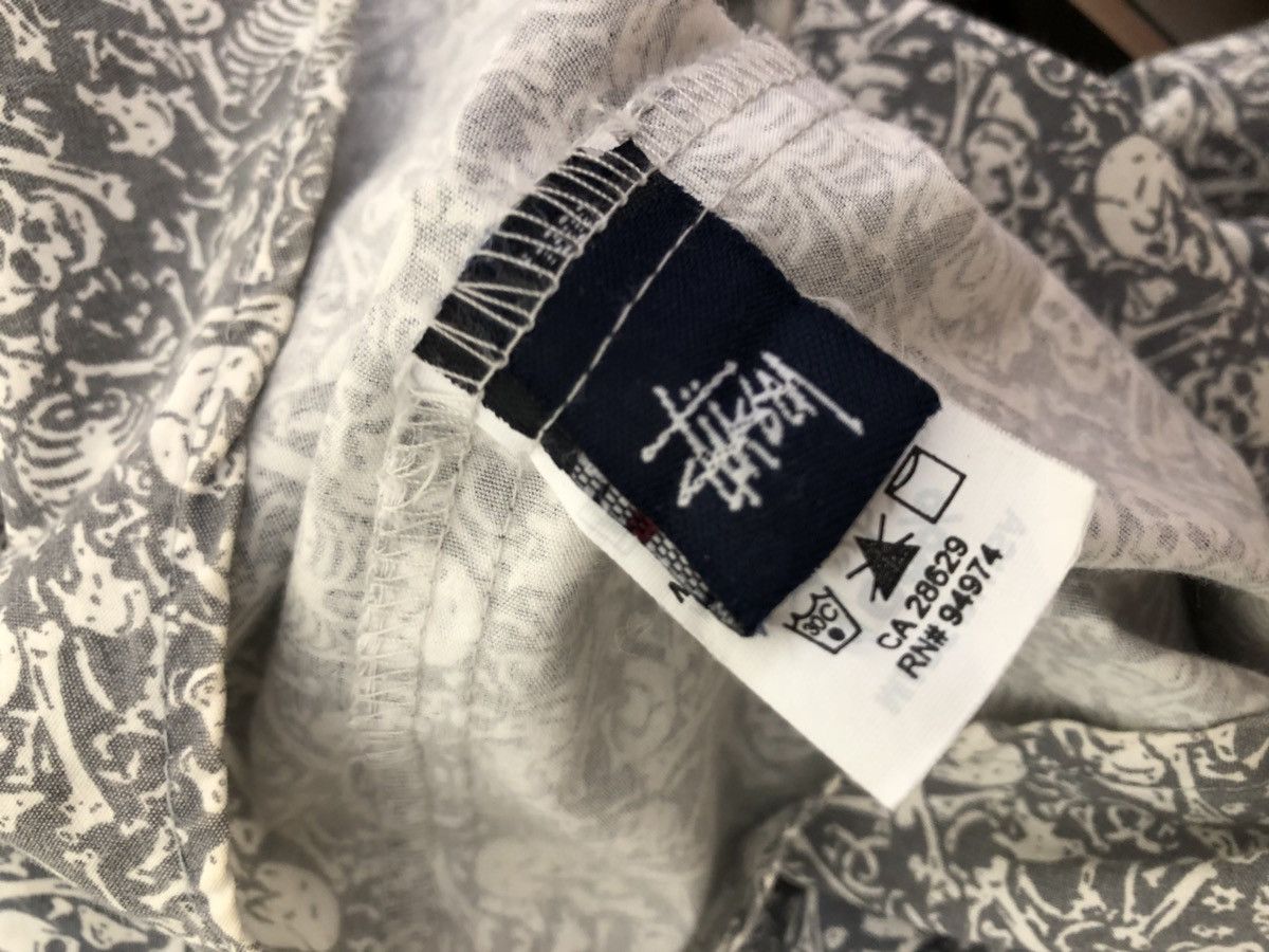 Stussy Vintage Stussy Full Printed Skull Skeleton Button Shirt Size US M / EU 48-50 / 2 - 15 Thumbnail