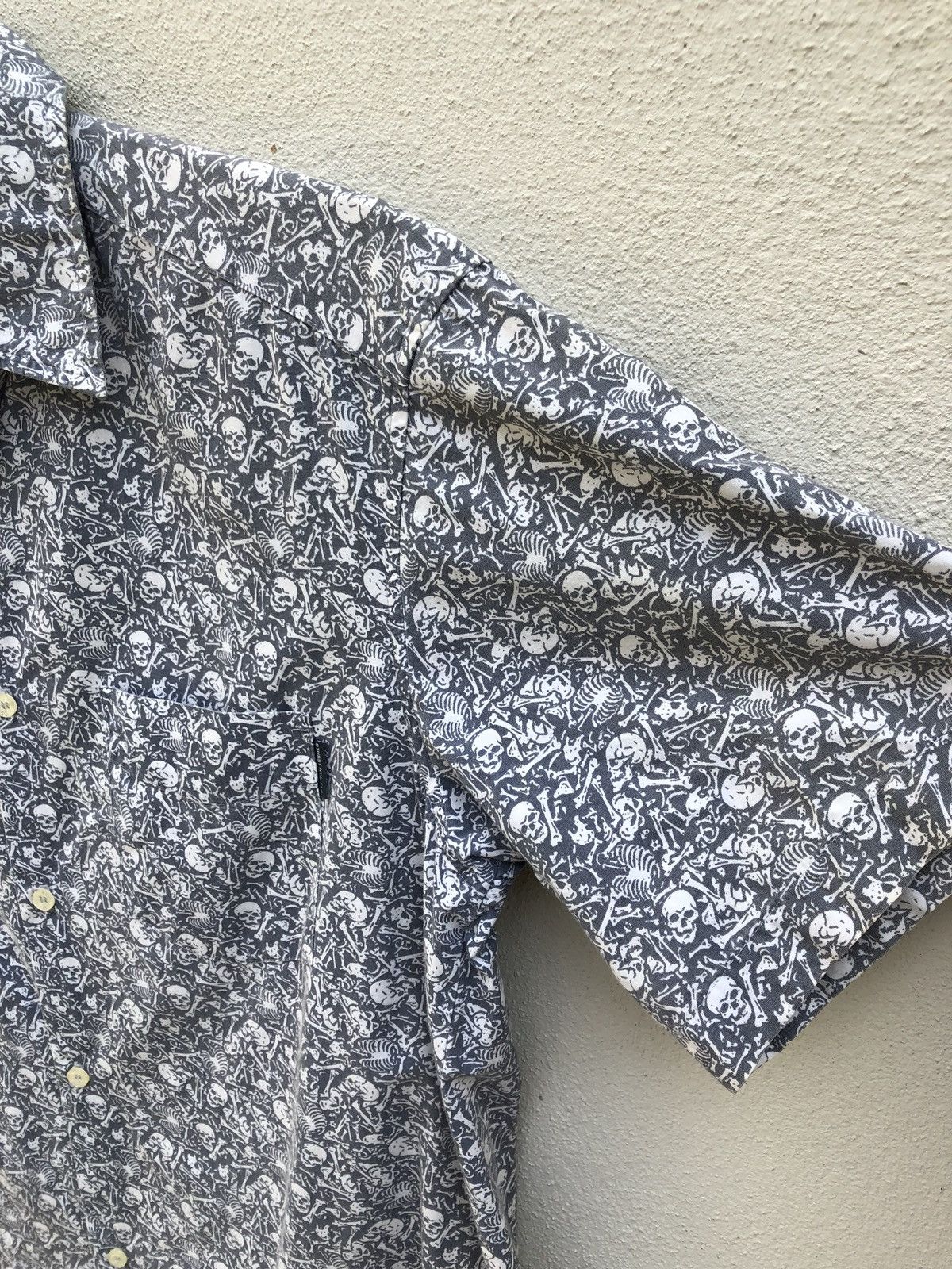 Stussy Vintage Stussy Full Printed Skull Skeleton Button Shirt Size US M / EU 48-50 / 2 - 7 Thumbnail