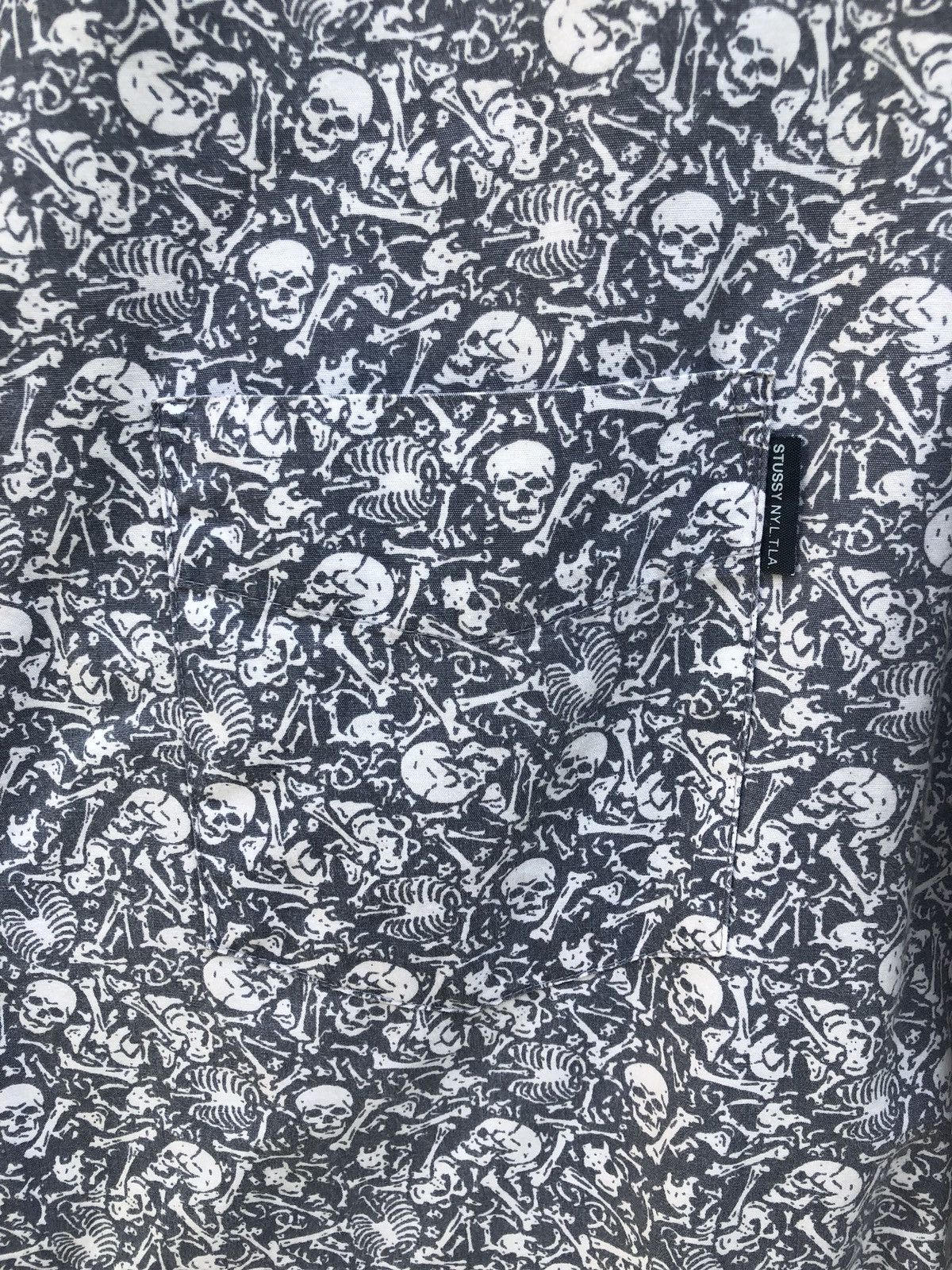 Stussy Vintage Stussy Full Printed Skull Skeleton Button Shirt Size US M / EU 48-50 / 2 - 6 Thumbnail