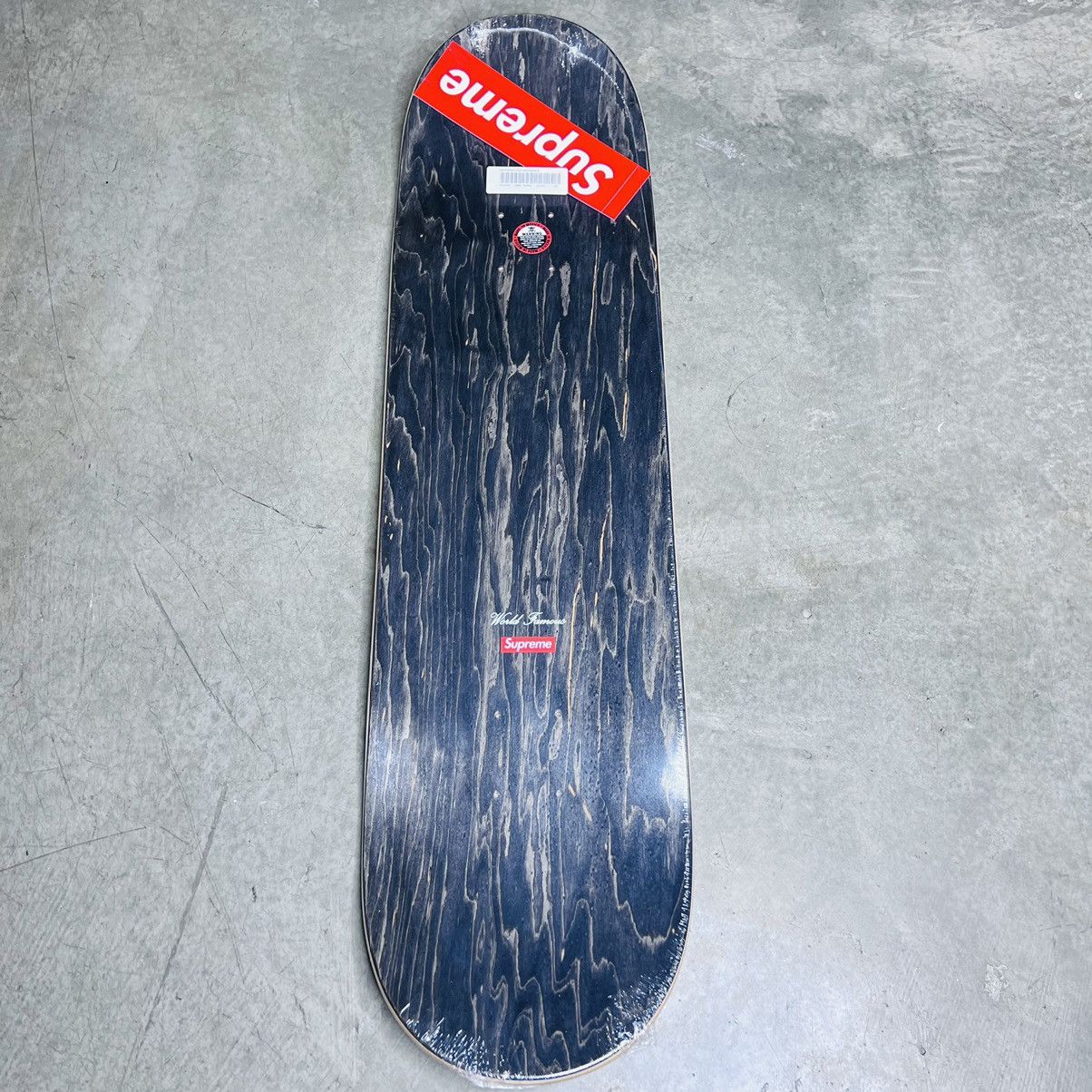 Supreme Distorted Logo Skateboard Deck / Black (SS20) Size ONE SIZE - 3 Thumbnail