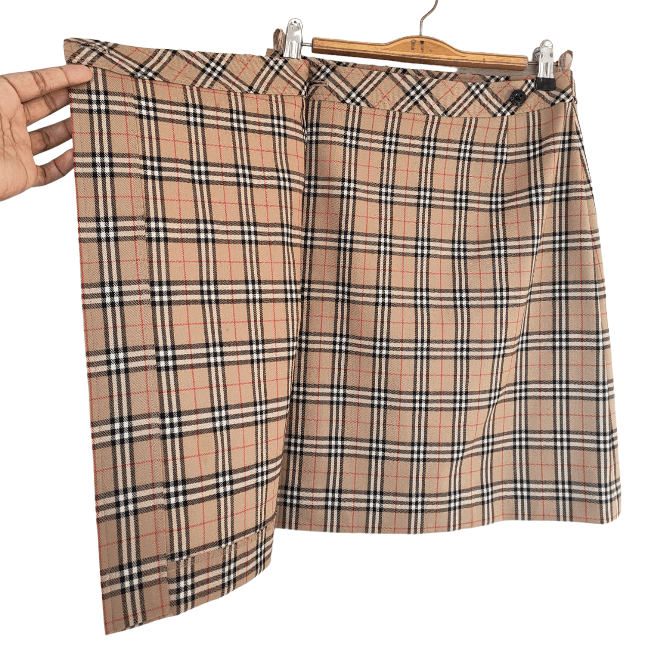 Burberry ❎ Burberry Novacheck Mini skirt Size 27" / US 4 / IT 40 - 4 Thumbnail