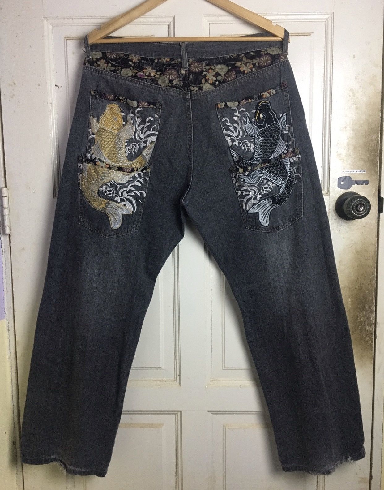 Japanese Brand Rare Multipocket Fish Sukajan Embroidery Pant Memory Special Size US 36 / EU 52 - 2 Thumbnail