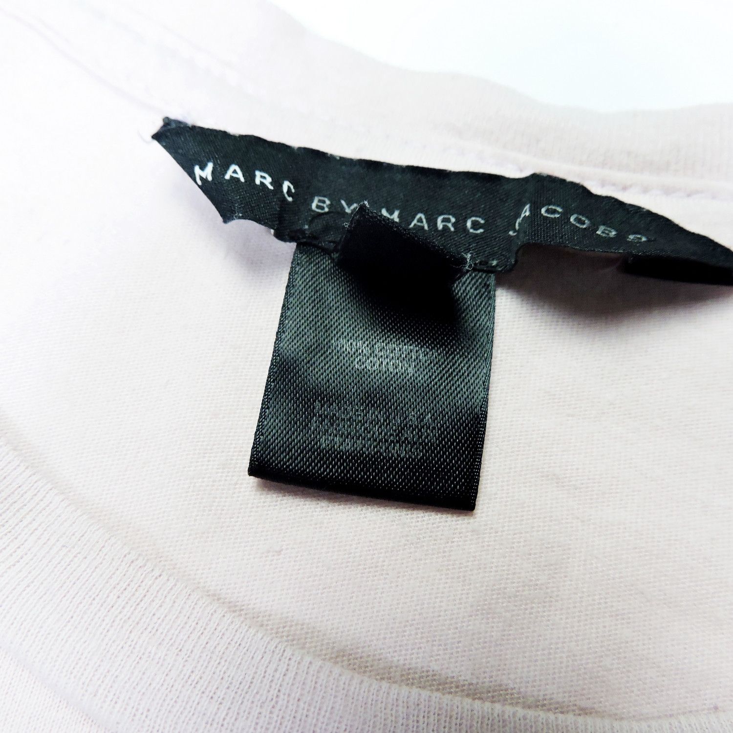 Marc Jacobs MARC BY MARC JACOBS BEACH PINNAPLE GIRL T-SHIRT Size S / US 4 / IT 40 - 4 Thumbnail