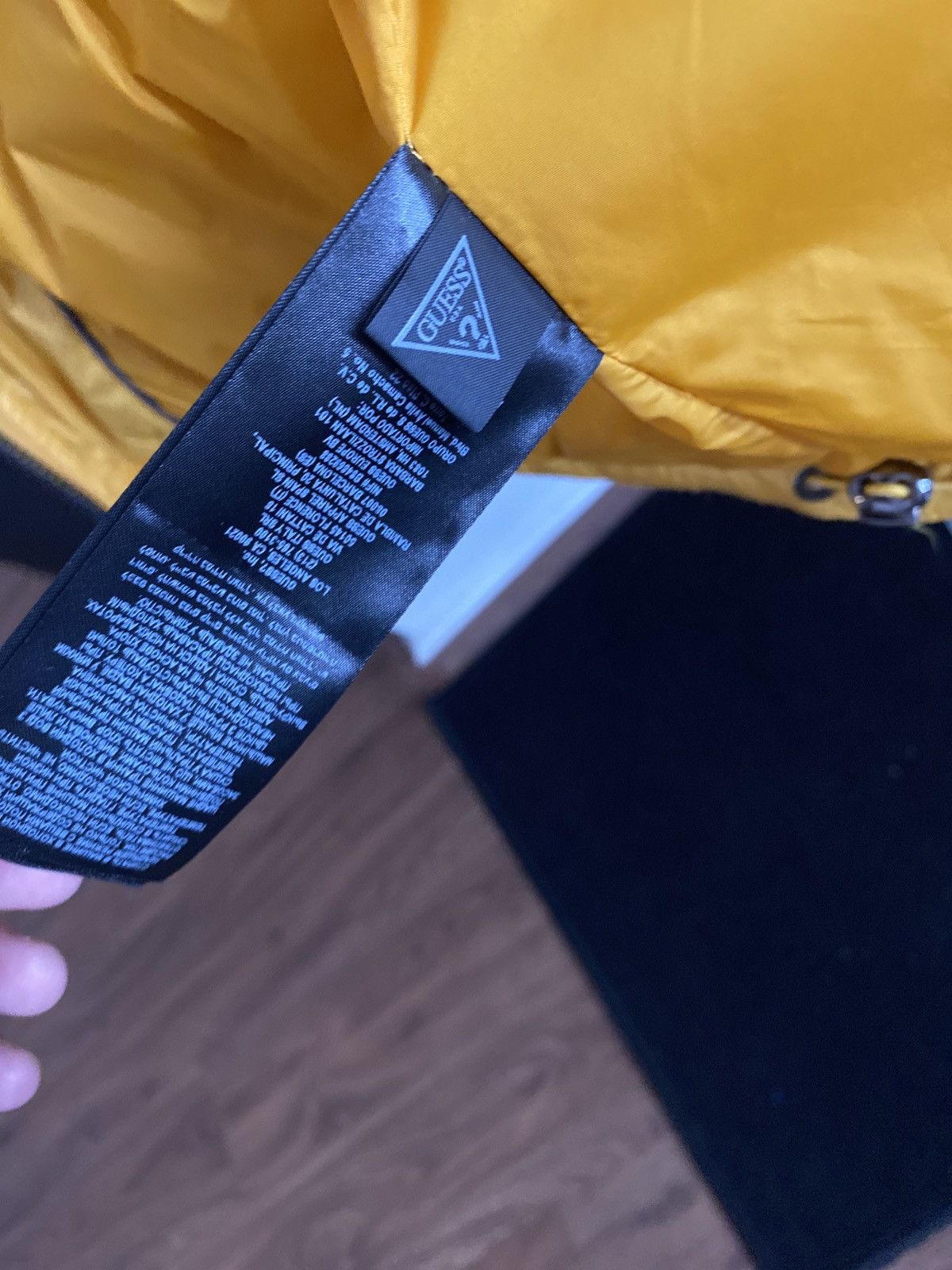 Guess Heavy Yellow Coat Size US L / EU 52-54 / 3 - 6 Thumbnail
