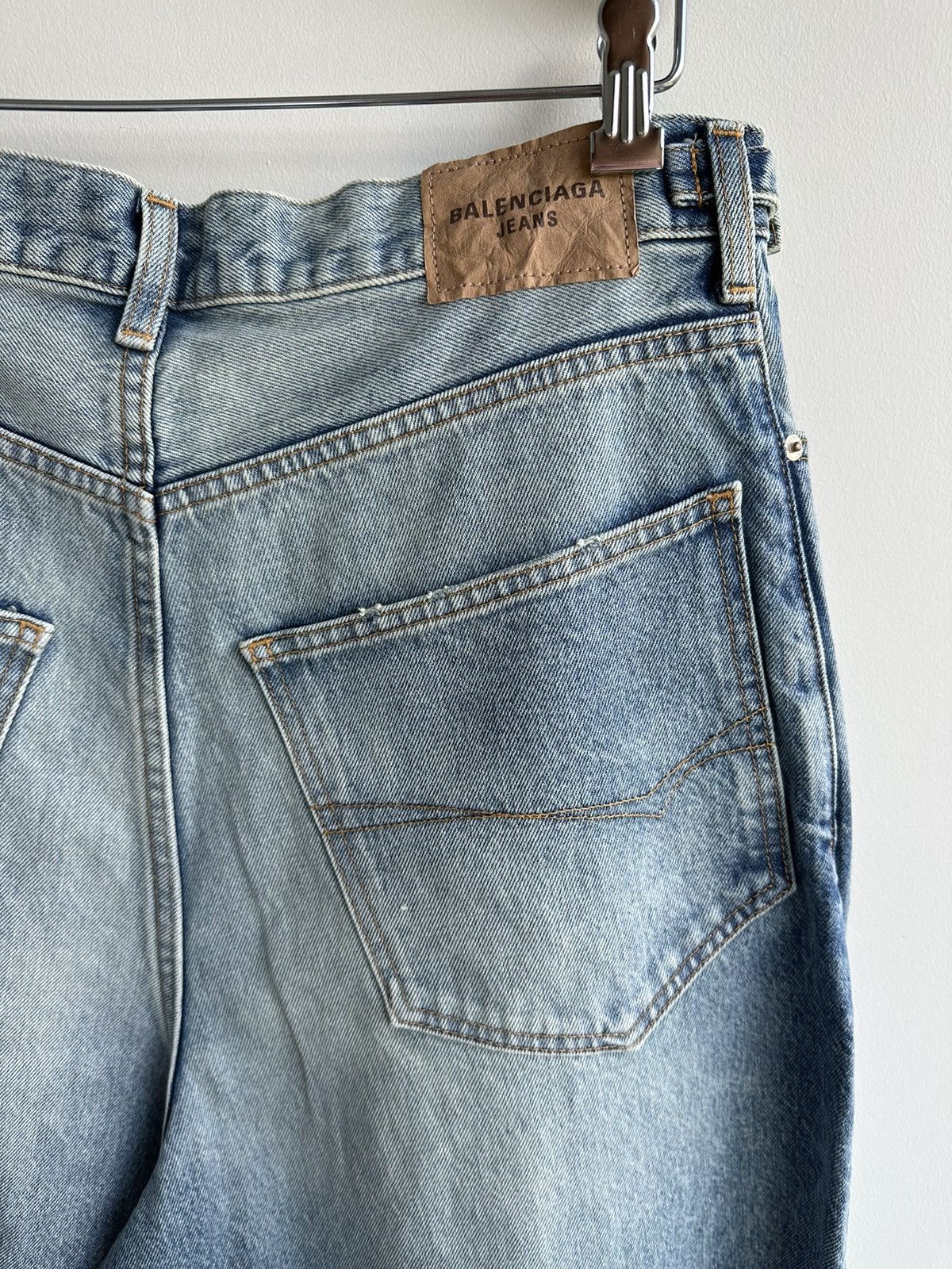 【BALENCIAGA】DESTROYED SKATER JEANS Balenciaga Summer 22 'Red Carpet' Destroyed Super Large Skater