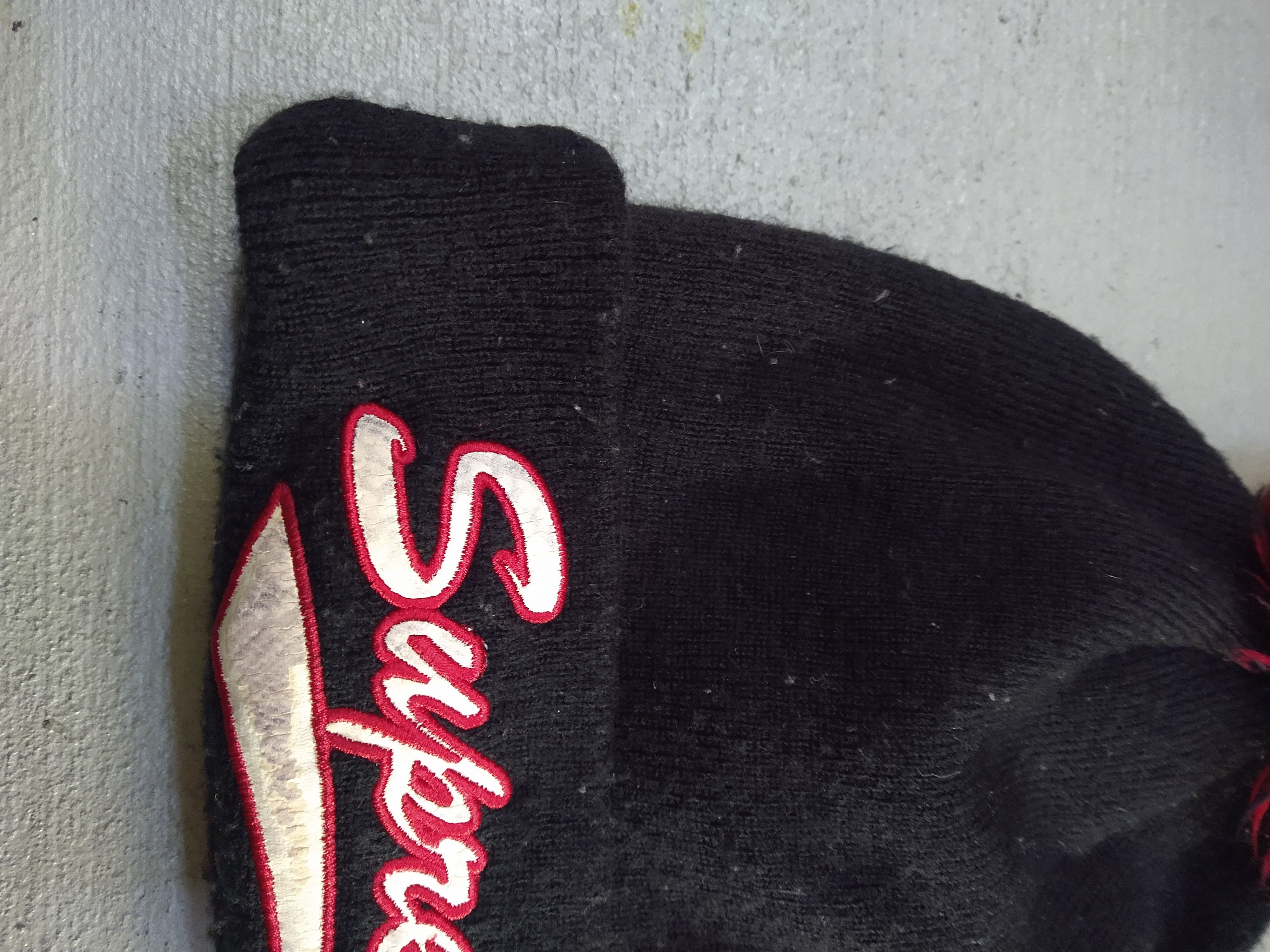 New Era × Supreme Supreme x New Era Beanie Snake Script Logo Black Red FW17 Size ONE SIZE - 3 Thumbnail