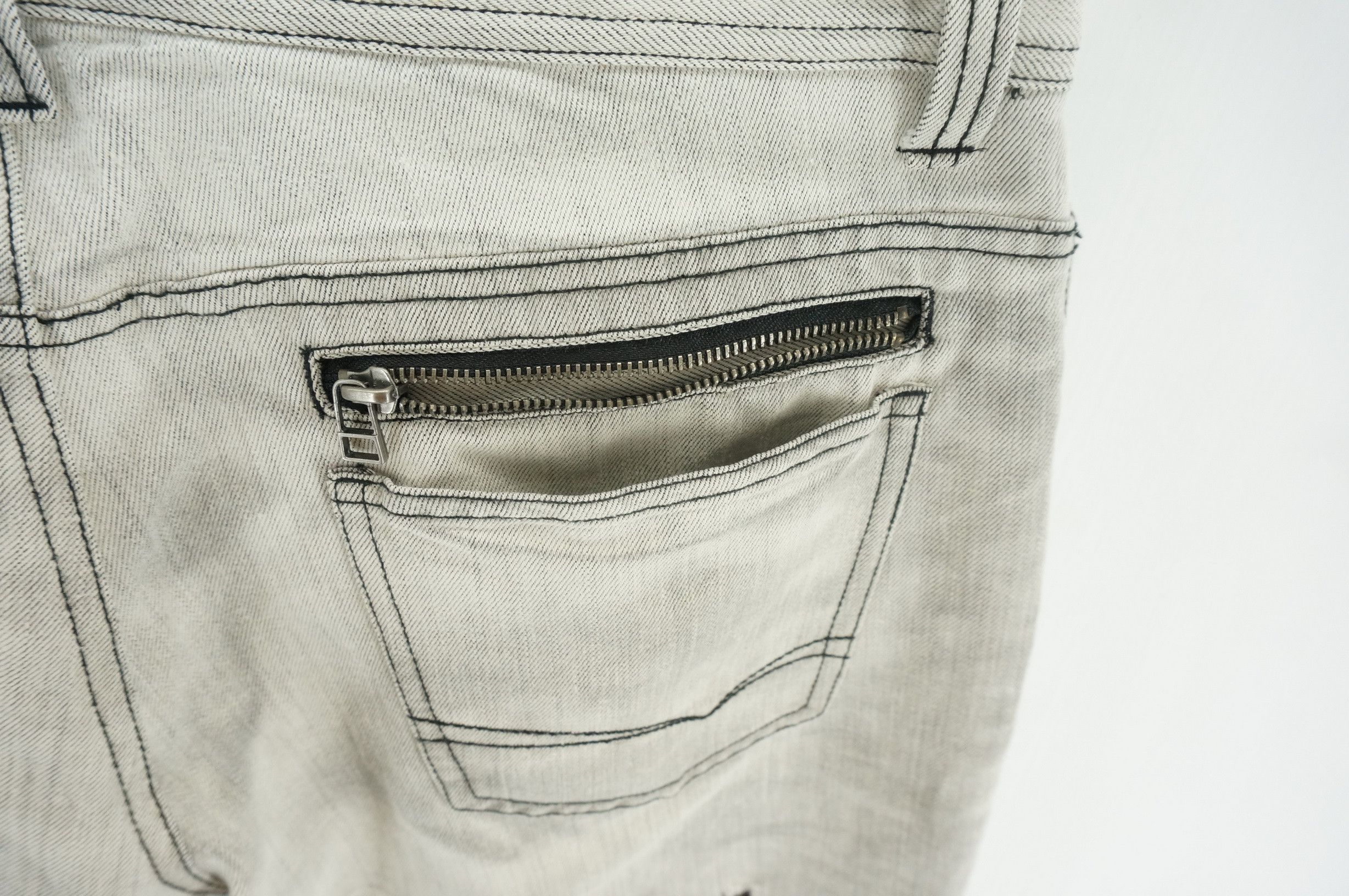 Japanese Brand Vintage! IN THE ATTIC Distressed Worn Low Rise Jeans Size US 31 - 11 Thumbnail