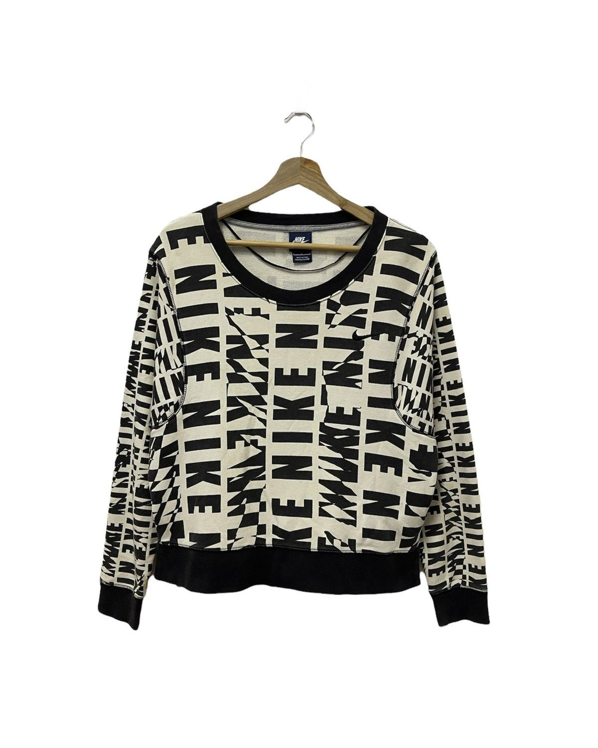 Nike × Vintage Vintage Nike Allover Print Logo Crewneck Sweatshirt Size M / US 6-8 / IT 42-44 - 1 Thumbnail