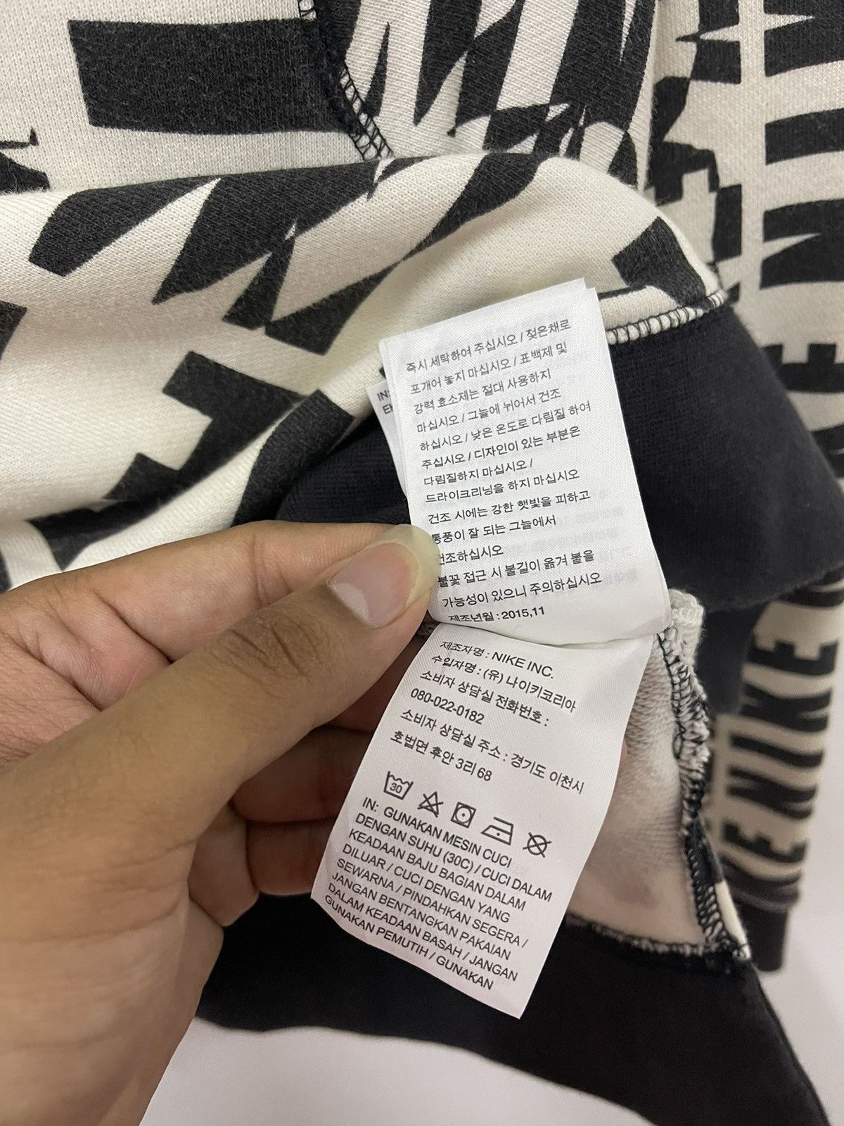 Nike × Vintage Vintage Nike Allover Print Logo Crewneck Sweatshirt Size M / US 6-8 / IT 42-44 - 10 Thumbnail