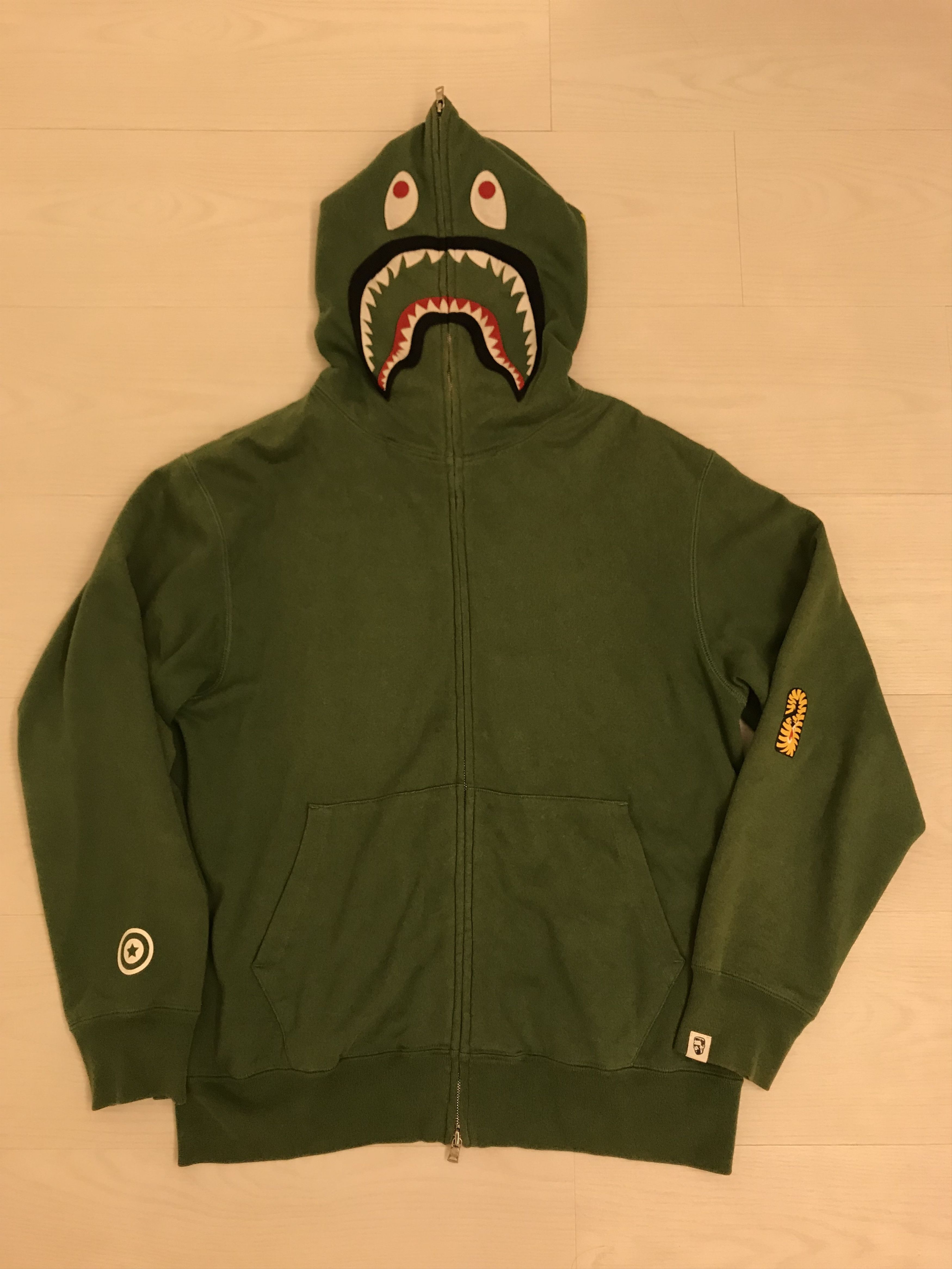 Bape Bape original shark hoode jacket a bathing ape nigo Size US M / EU 48-50 / 2 - 1 Thumbnail