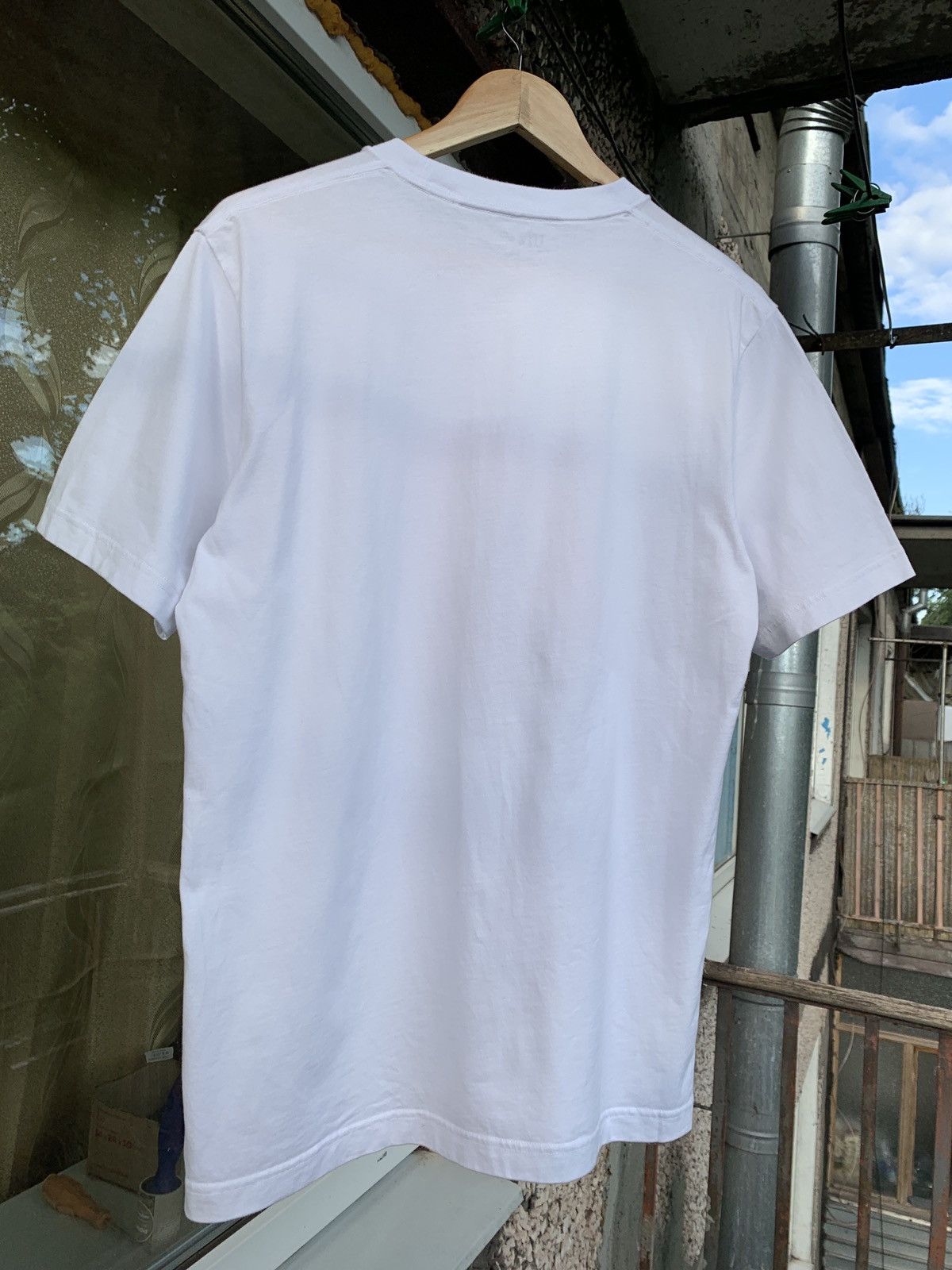 Anime Uniqlo x One Piece White Graphic T-Shirt Size US M / EU 48-50 / 2 - 11 Thumbnail