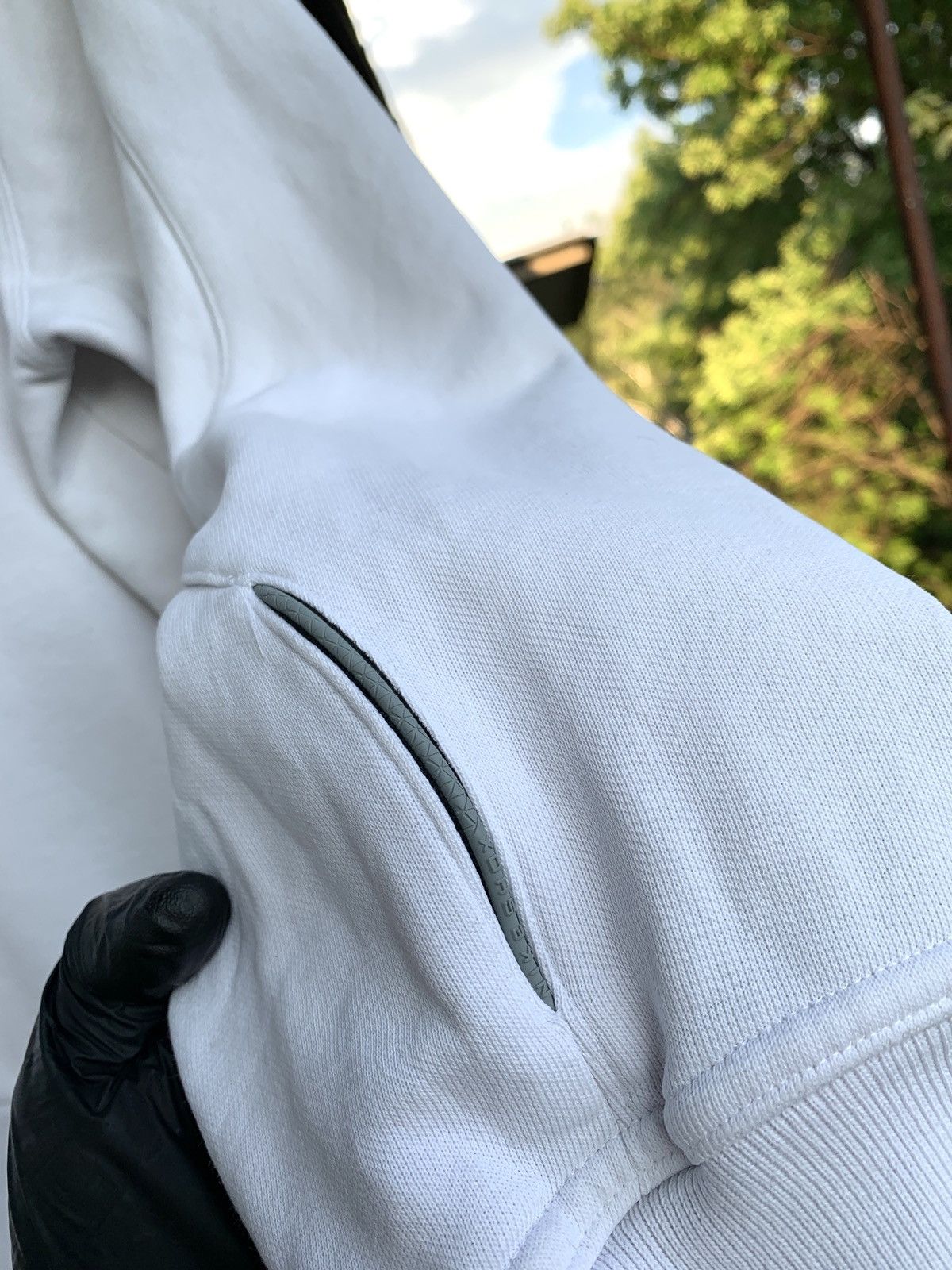 Nike 00s Vintage Nike Shox Y2K White Hoodie Like Nike TN Size US XL / EU 56 / 4 - 20 Thumbnail