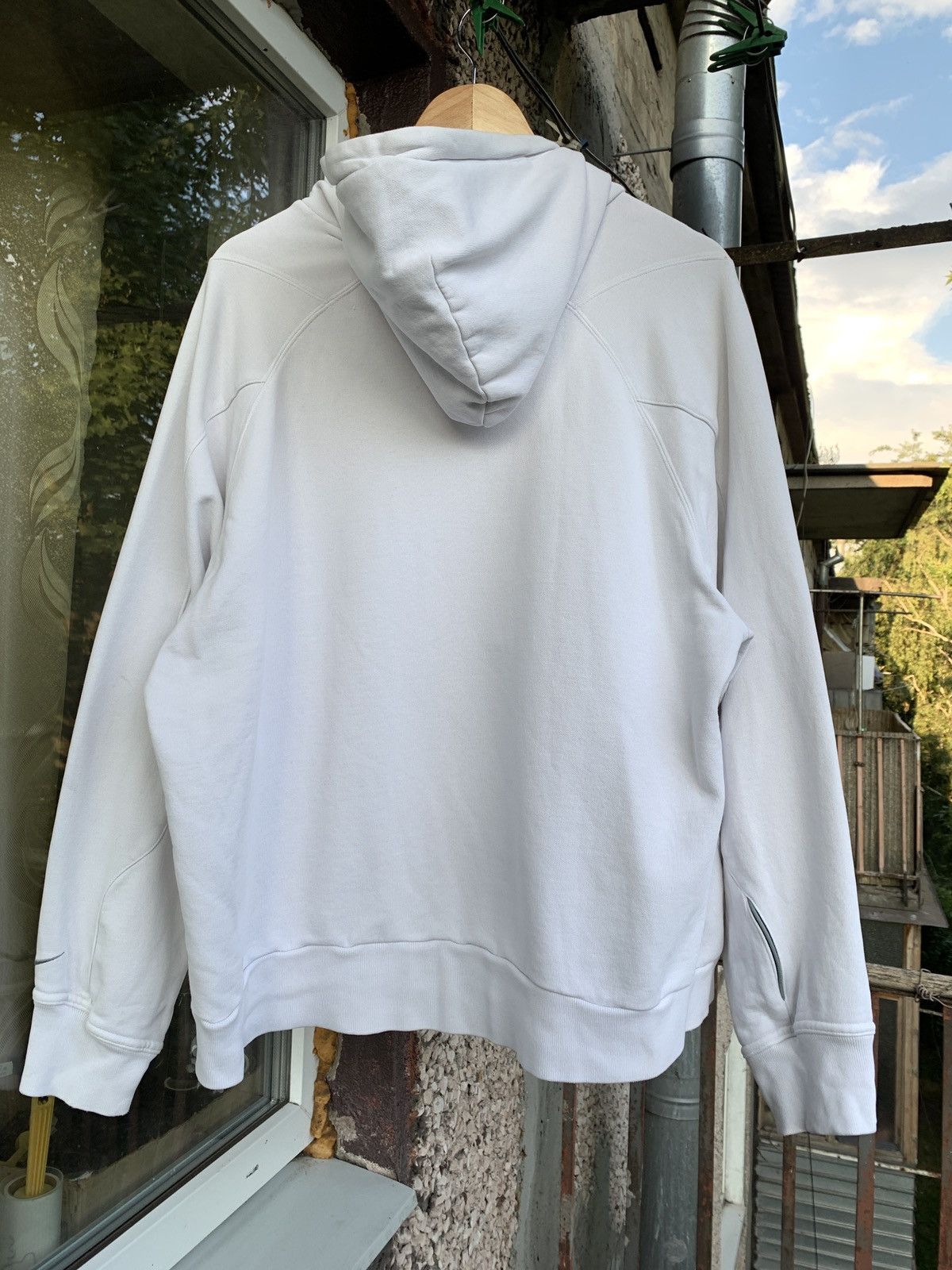 Nike 00s Vintage Nike Shox Y2K White Hoodie Like Nike TN Size US XL / EU 56 / 4 - 16 Thumbnail