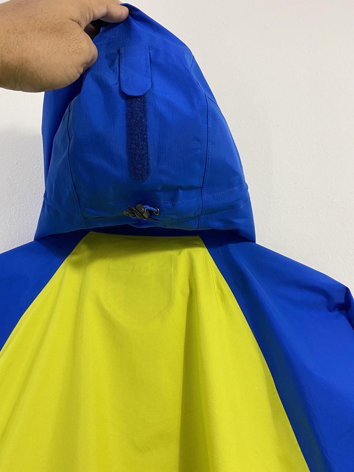 Goretex × Montbell Mont*bell Waterproof Jacket Two Tone Color Design Goretex Size US M / EU 48-50 / 2 - 8 Thumbnail