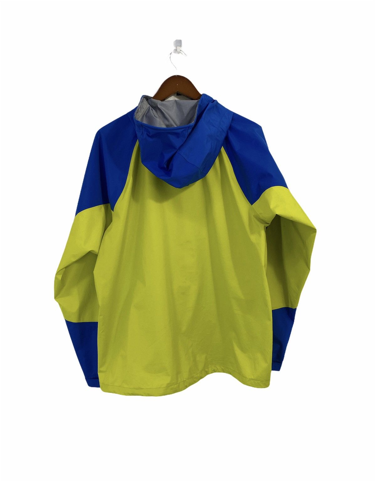 Goretex × Montbell Mont*bell Waterproof Jacket Two Tone Color Design Goretex Size US M / EU 48-50 / 2 - 2 Thumbnail