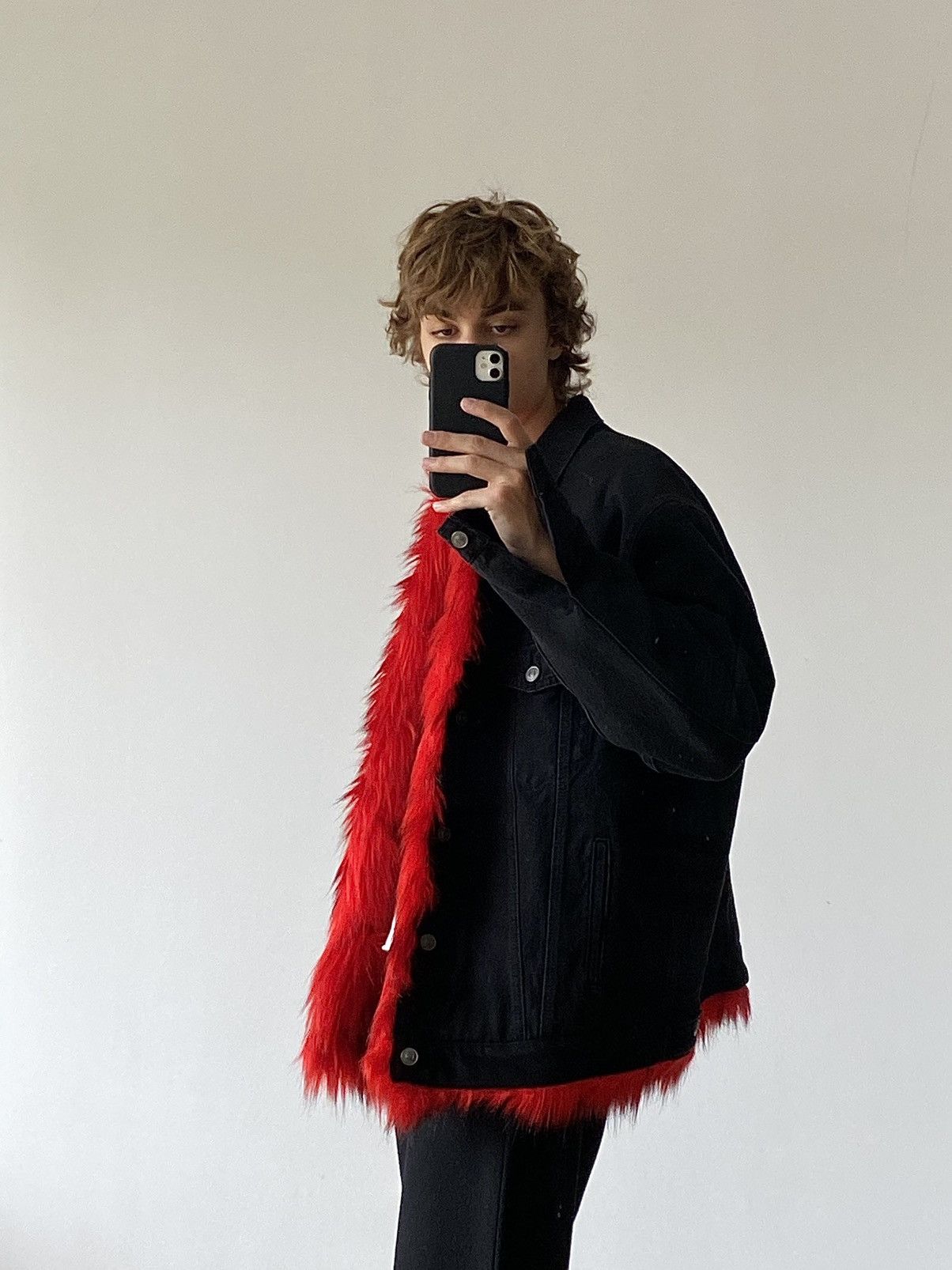 Balenciaga Balenciaga AW18 Faux Fur Oversized Denim Jacket Size US S / EU 44-46 / 1 - 4 Thumbnail