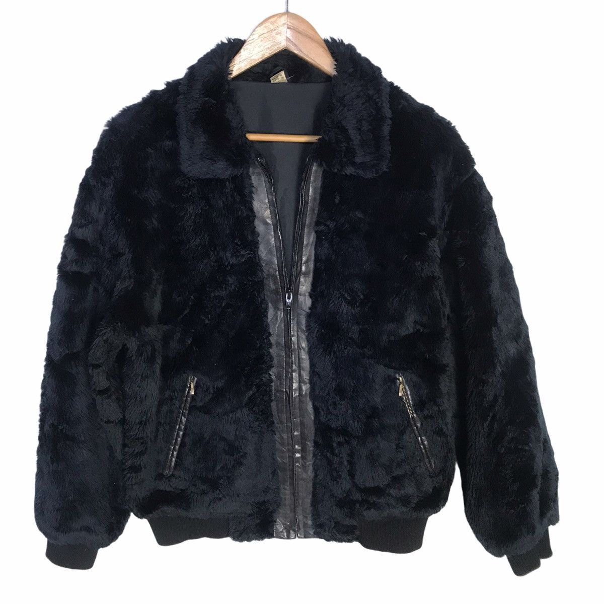 Japanese Brand Vintage faux fur bomber jacket Size US L / EU 52-54 / 3 - 1 Thumbnail