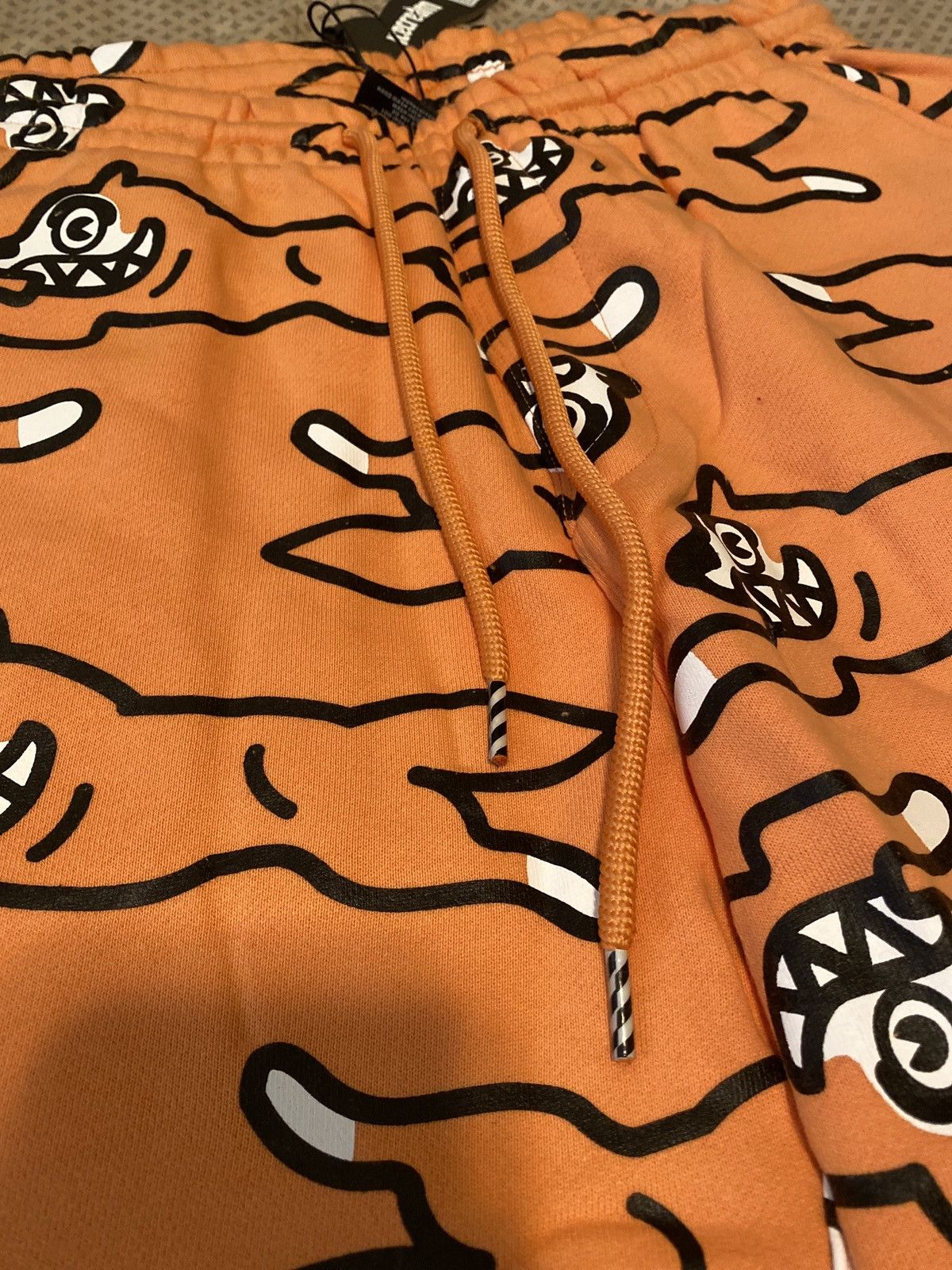 LARGE ICECREAM BOW WOW RUNNING DOG SHORTS