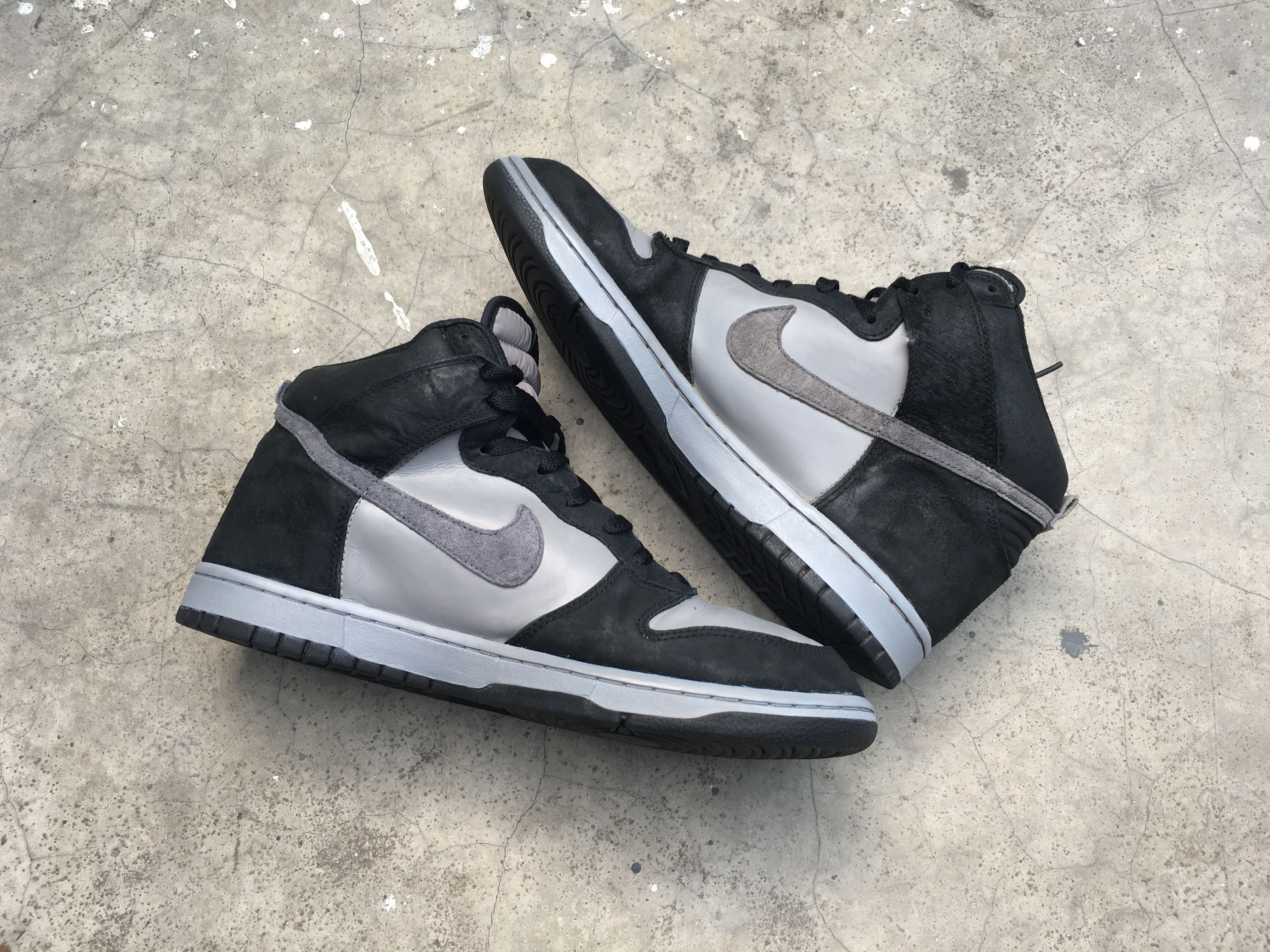 Nike 🔥 Nike Dunk High Black Anthracite Medium Grey Size US 11 / EU 44 - 2 Thumbnail
