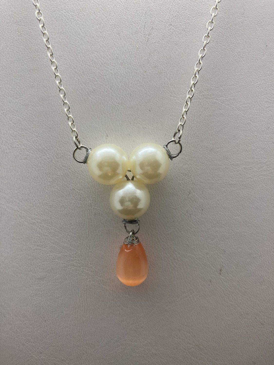 Handmade Orange cat eye Crystal necklace with pearl beads Size ONE SIZE - 3 Thumbnail