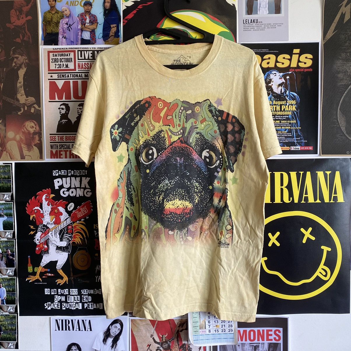 The Mountain The Mountain Pug Graphic Faded Yellow T-Shirt Size US S / EU 44-46 / 1 - 1 Thumbnail