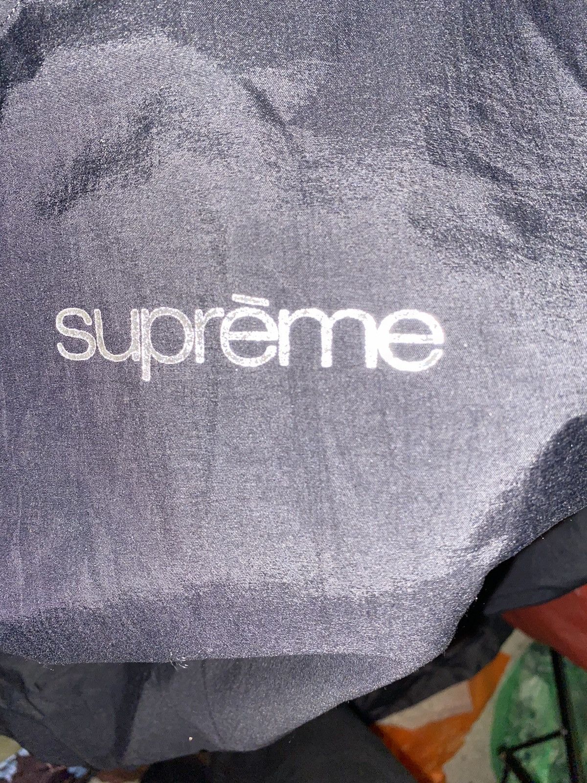 Supreme Vintage 90’s Supreme V Neck Collar Sweatshirt Logo Glow ITD Size US M / EU 48-50 / 2 - 10 Thumbnail