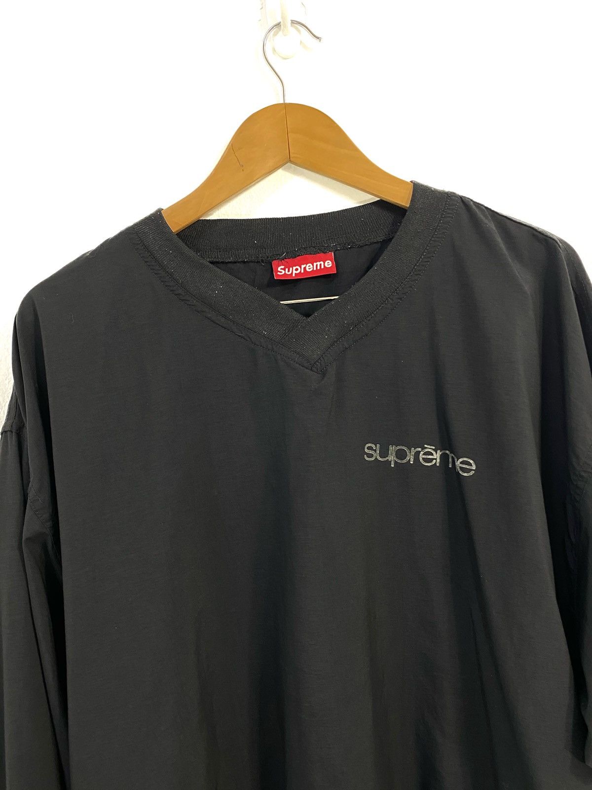 Supreme Vintage 90’s Supreme V Neck Collar Sweatshirt Logo Glow ITD Size US M / EU 48-50 / 2 - 4 Thumbnail
