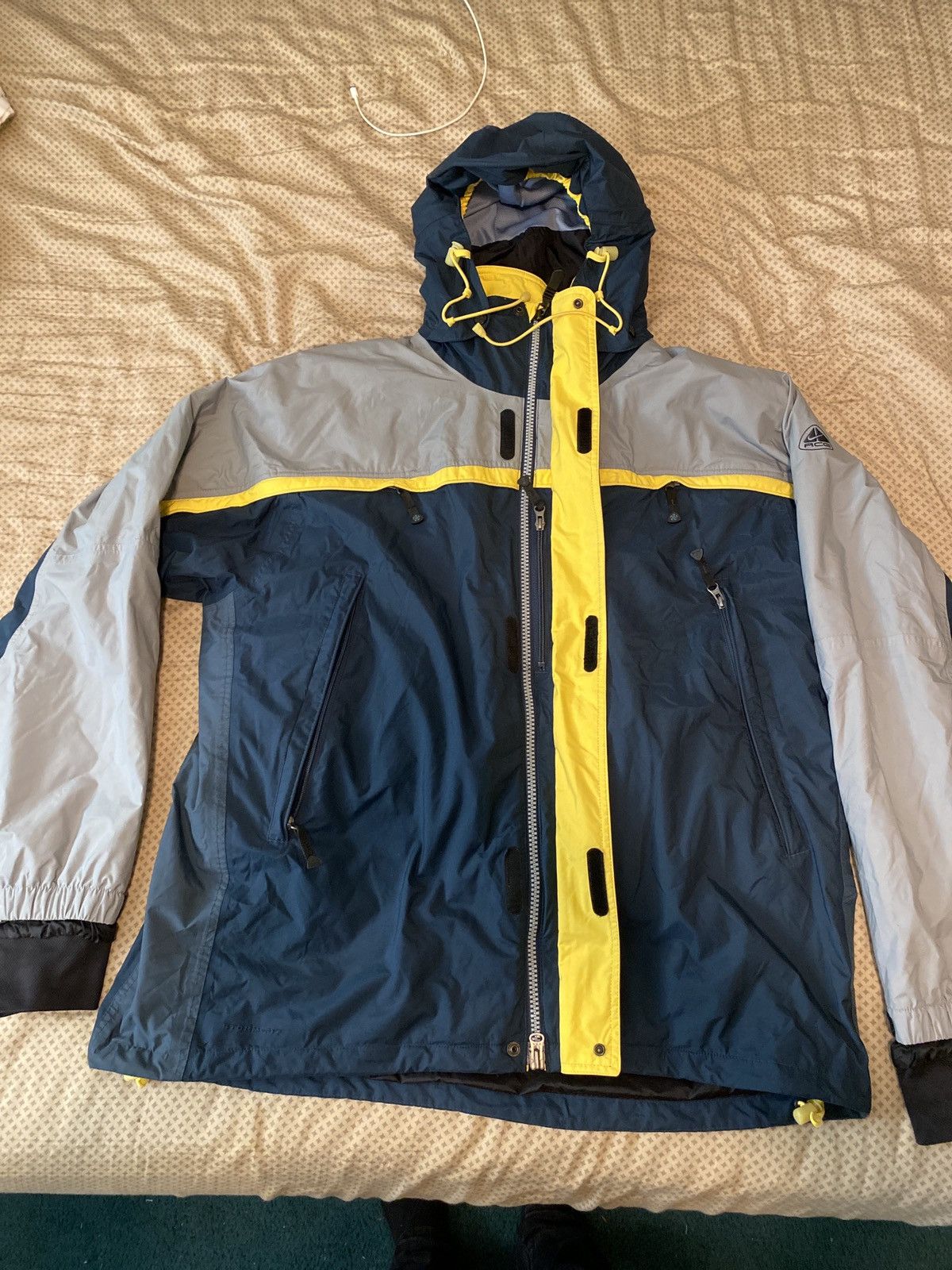 Nike ACG 2000s Nike Acg Storm fit Cinch Snow Coat Size US XL / EU 56 / 4 - 6 Thumbnail